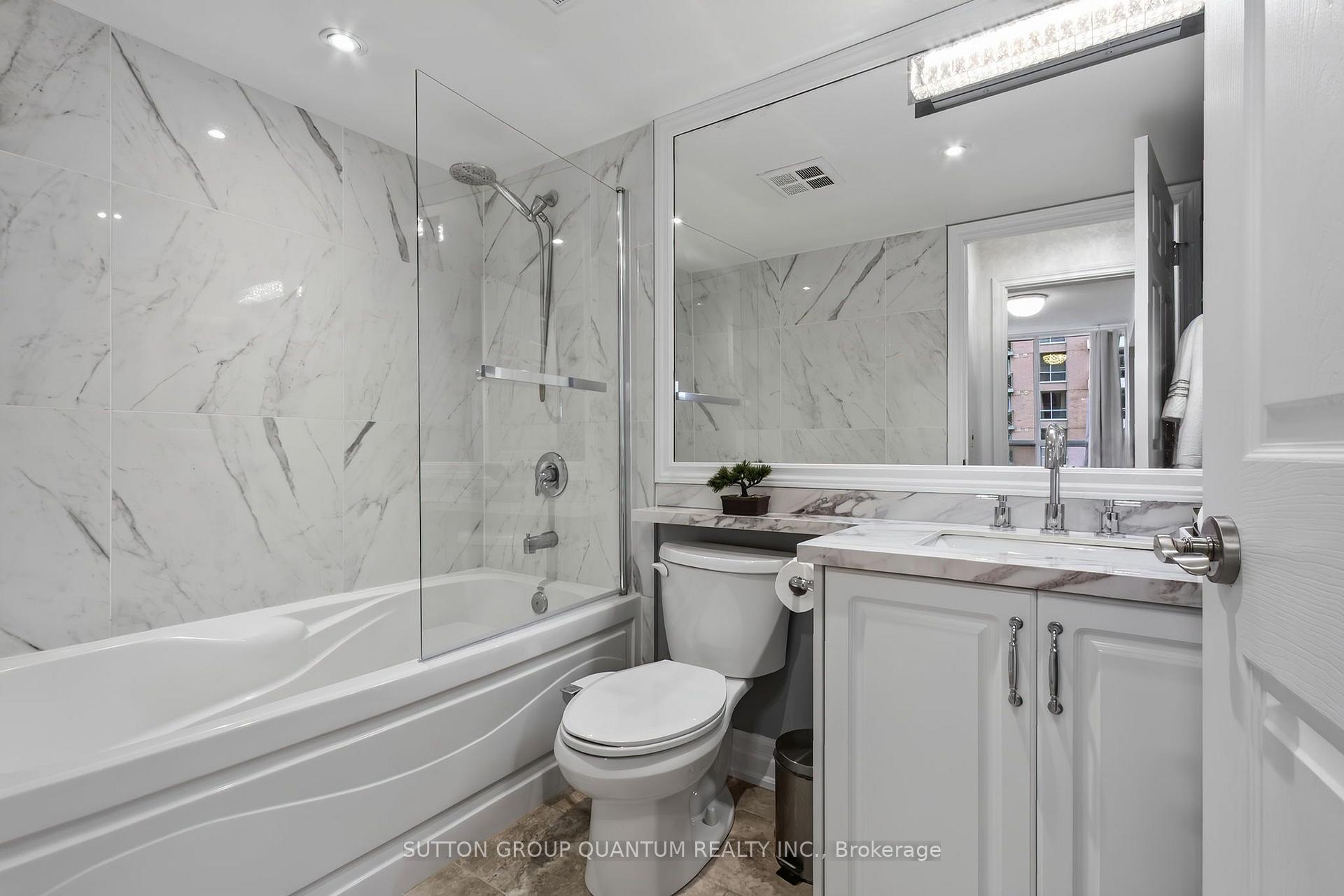 Photo 26 of Unit 723, 5233 Dundas Street W, Etobicoke, Islington-City Centre West — HOMEH