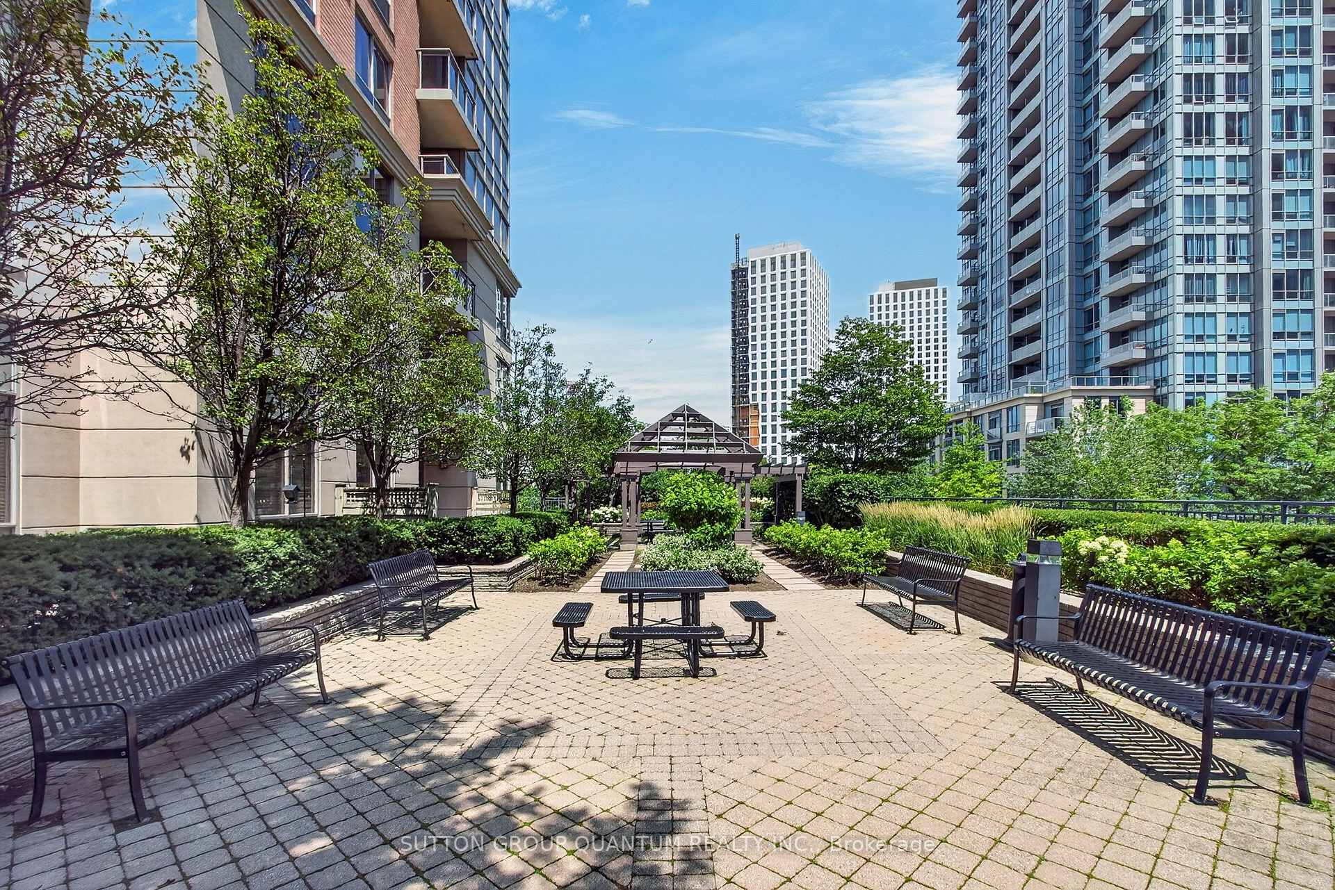 Photo 41 of Unit 723, 5233 Dundas Street W, Etobicoke, Islington-City Centre West — HOMEH