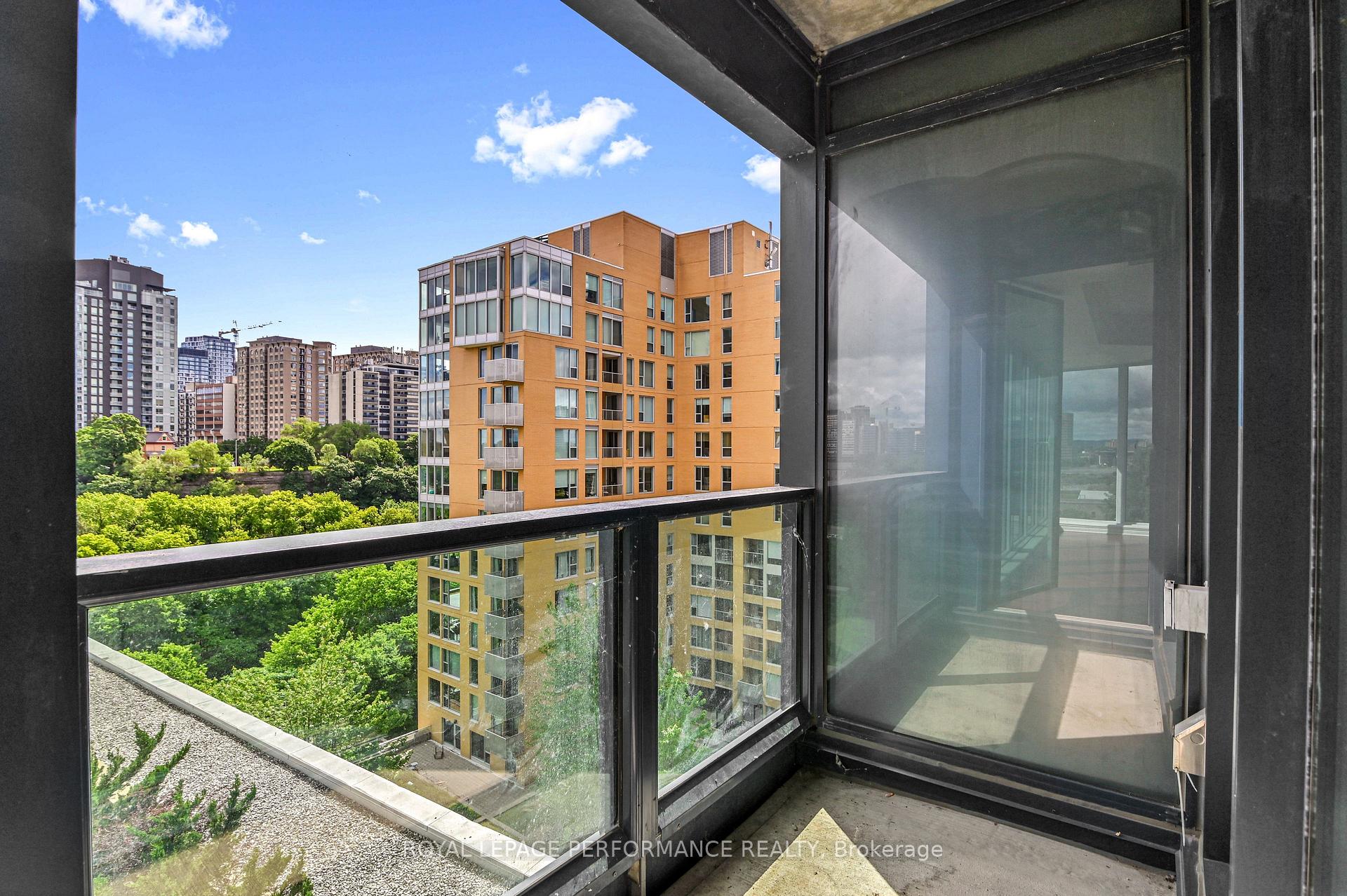 Photo 11 of Unit 902, 200 Lett Street, Ottawa, West Centre Town — HOMEH