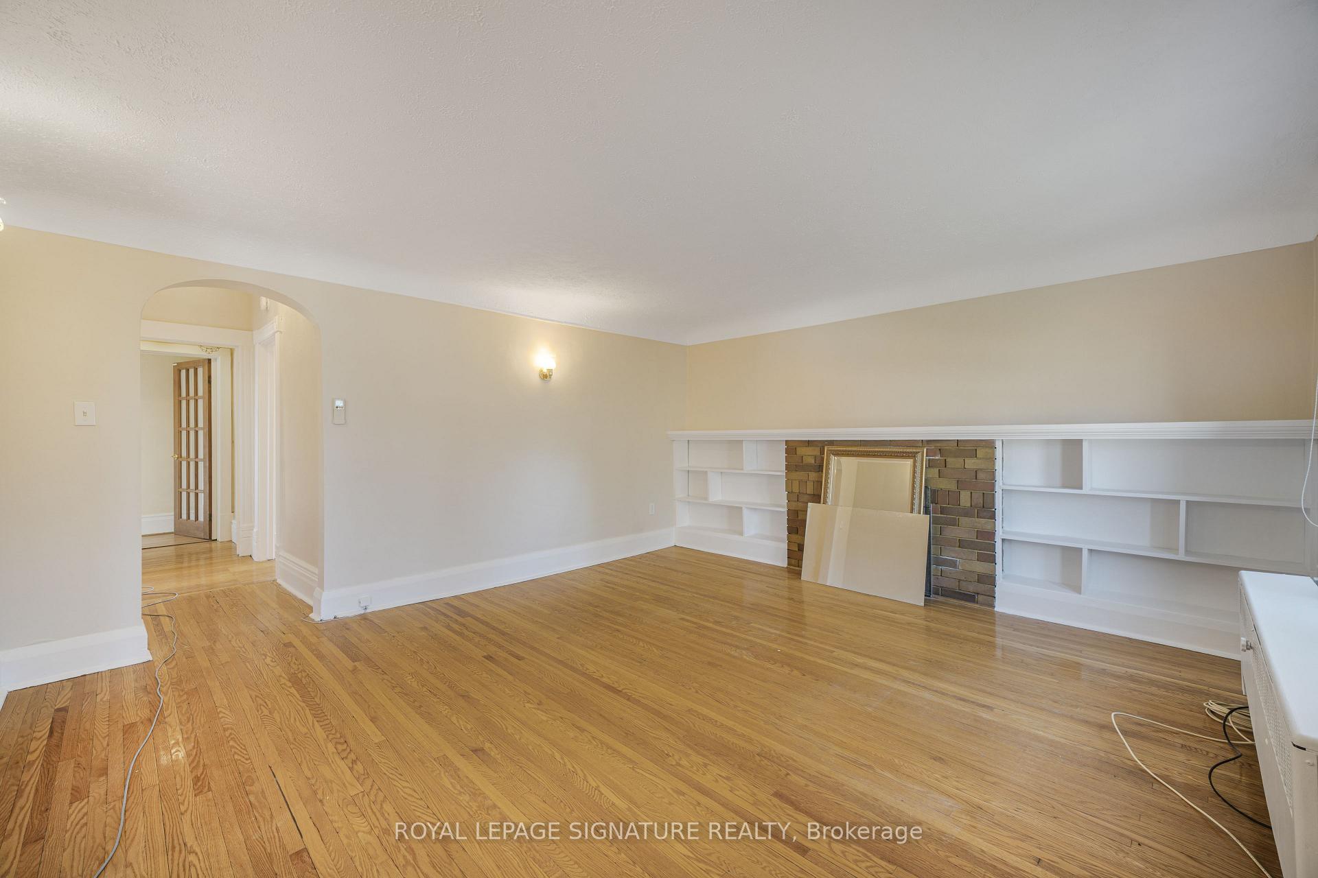 Photo 10 of 141 York Street, St. Catharines, Downtown — HOMEH