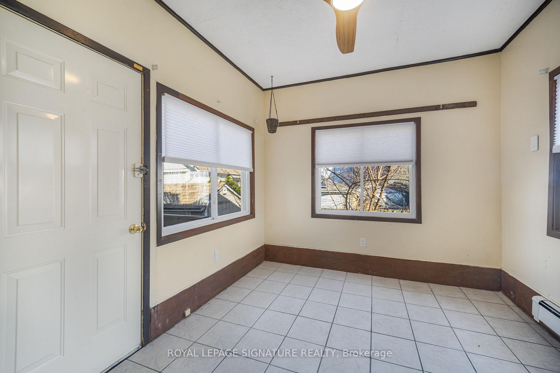 Photo 19 of 141 York Street, St. Catharines, Downtown — HOMEH