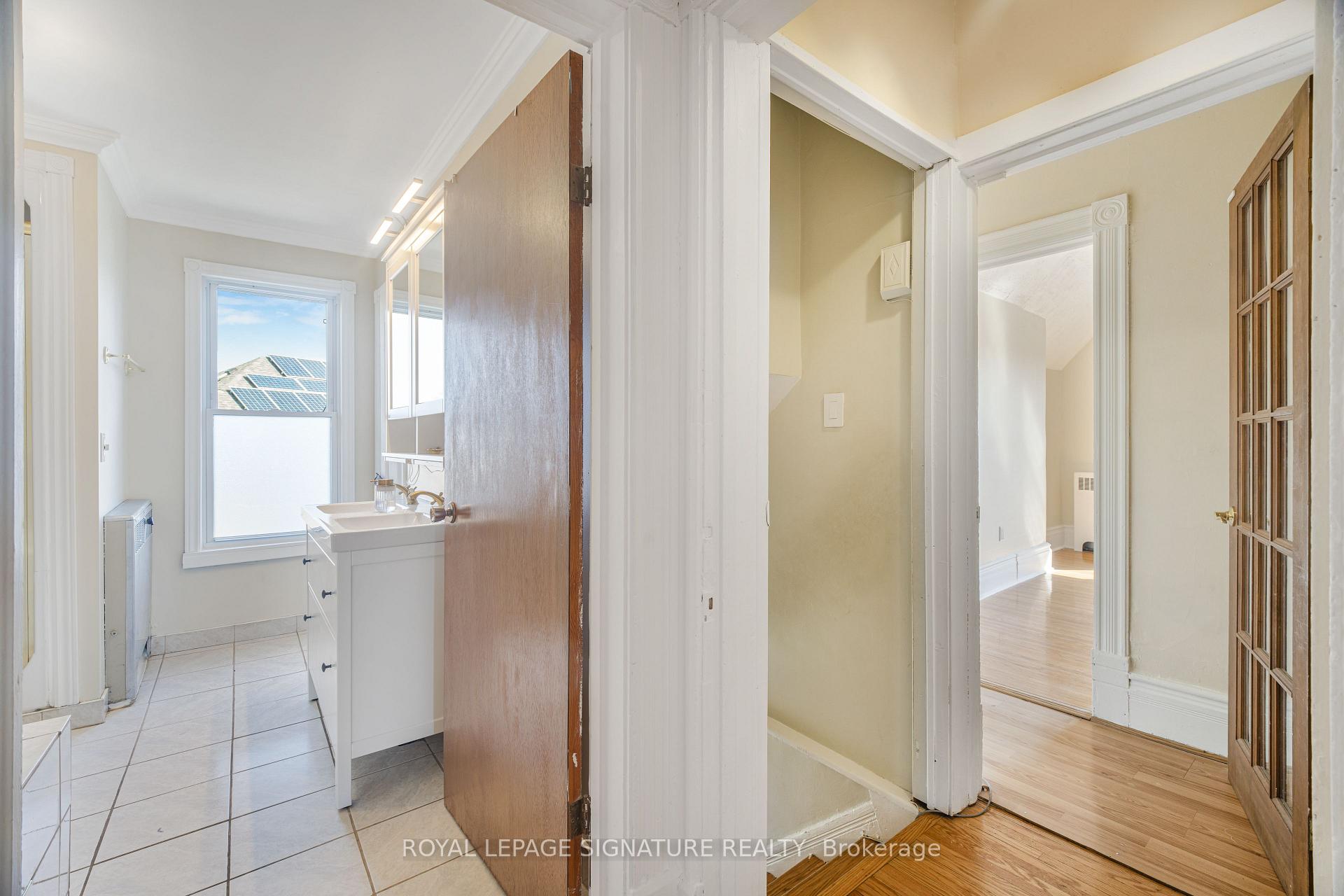 Photo 35 of 141 York Street, St. Catharines, Downtown — HOMEH