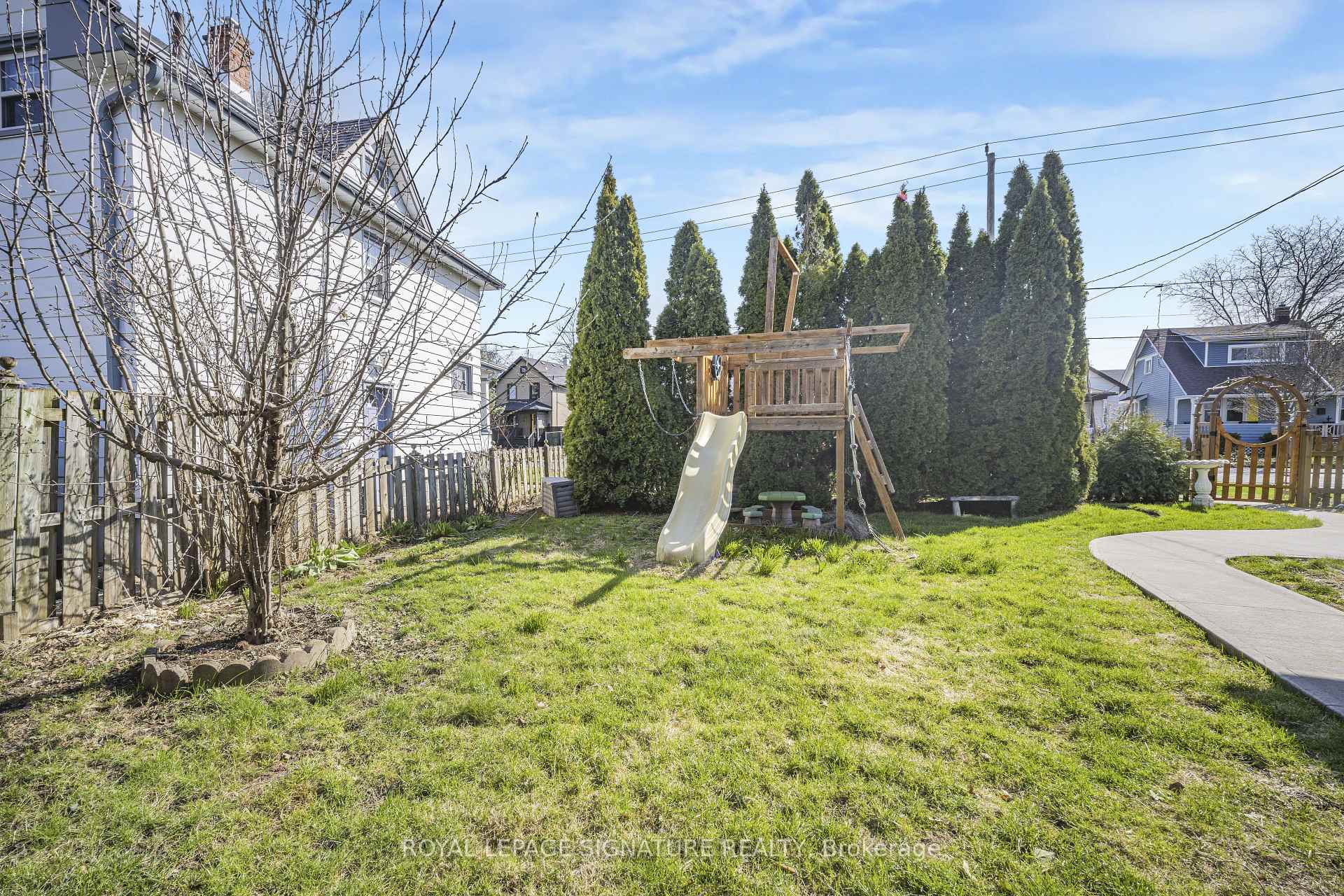 Photo 39 of 141 York Street, St. Catharines, Downtown — HOMEH