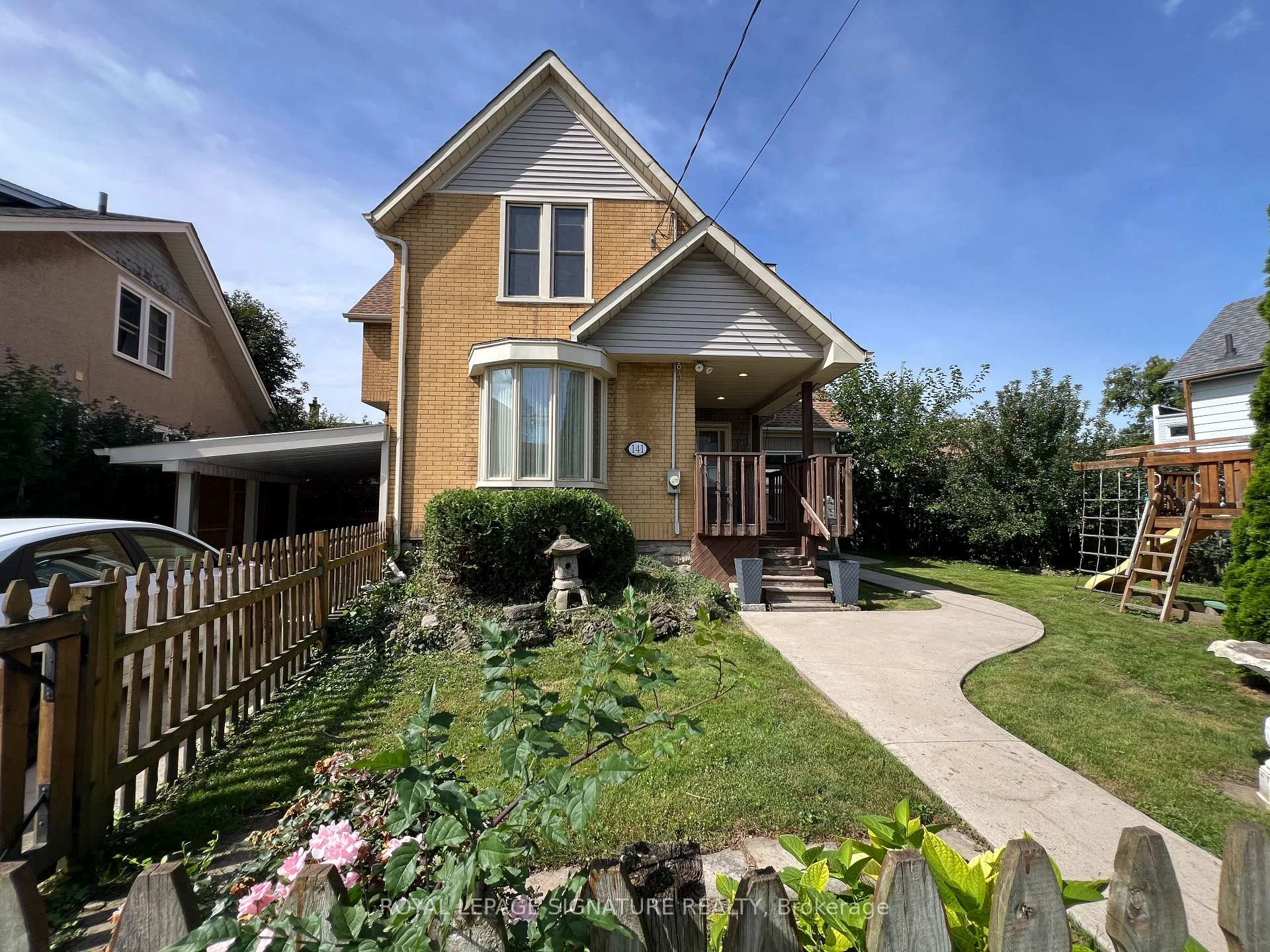 Photo 4 of 141 York Street, St. Catharines, Downtown — HOMEH