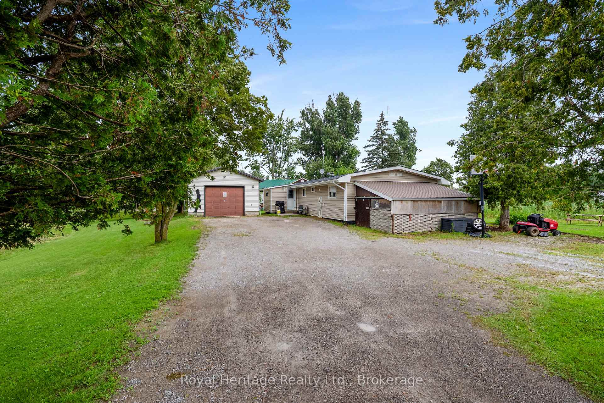 Front of 14 Stoney Creek Road
