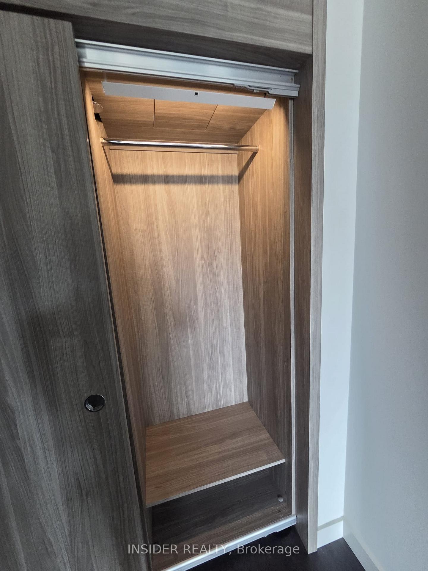 Photo 6 of Unit 321, 75 Billes Heights, North York, Bayview Village — HOMEH