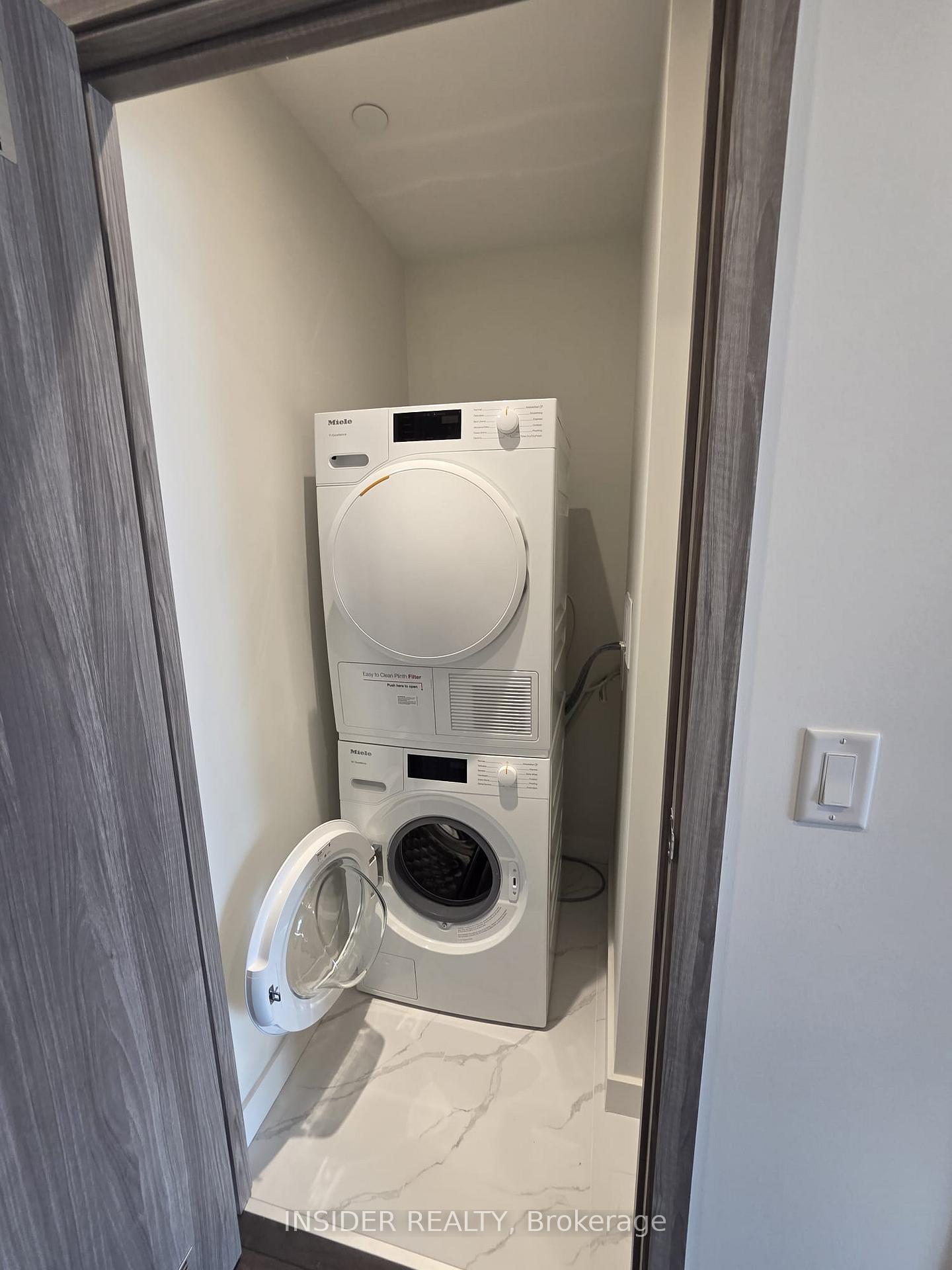 Photo 11 of Unit 321, 75 Billes Heights, North York, Bayview Village — HOMEH