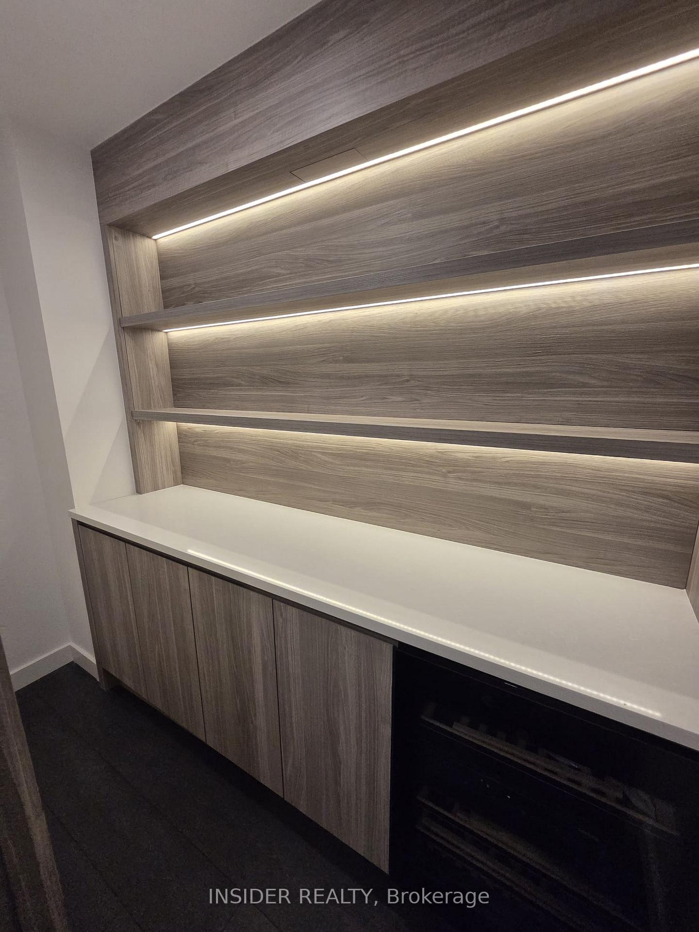 Photo 13 of Unit 321, 75 Billes Heights, North York, Bayview Village — HOMEH