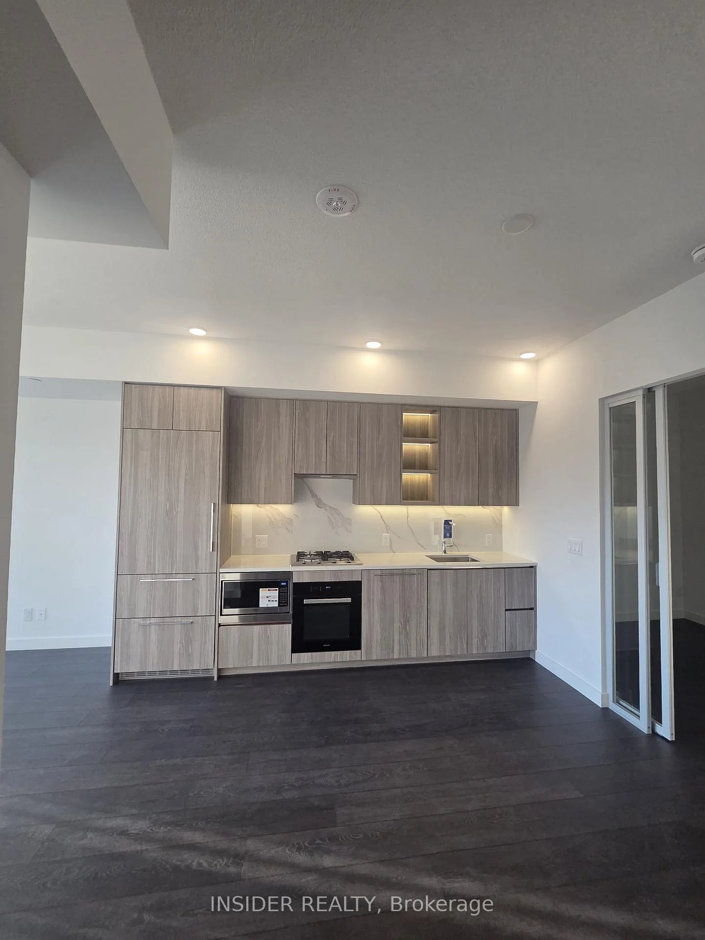 Photo 9 of Unit 321, 75 Billes Heights, North York, Bayview Village — HOMEH