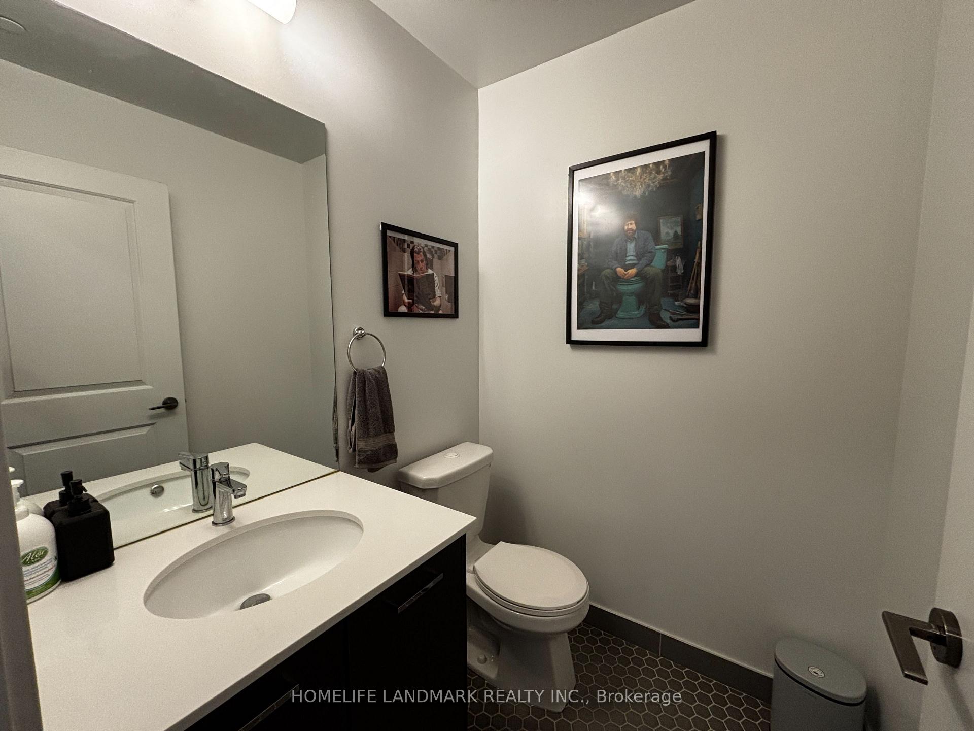 Photo 7 of Unit 1408, 11 Lillian Street, Toronto, Mount Pleasant West — HOMEH