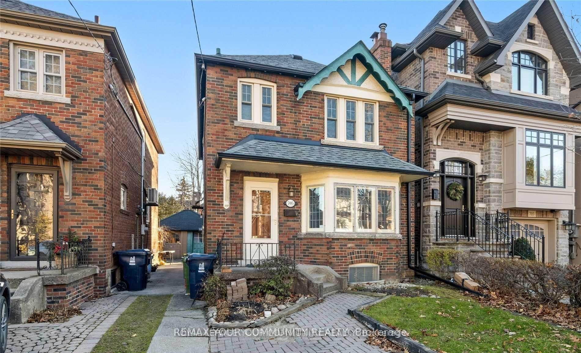Photo 2 of 705 Hillsdale Avenue E, Toronto, Mount Pleasant East — HOMEH