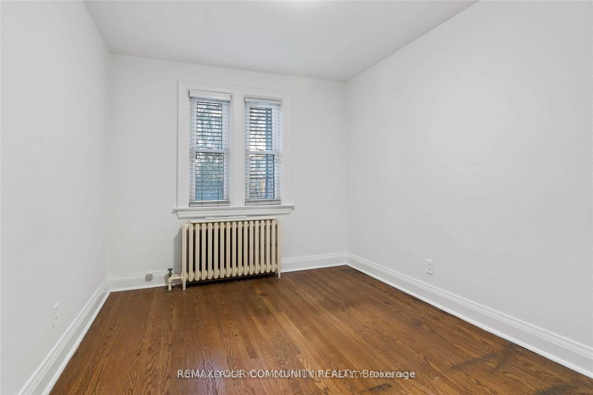 Photo 10 of 705 Hillsdale Avenue E, Toronto, Mount Pleasant East — HOMEH
