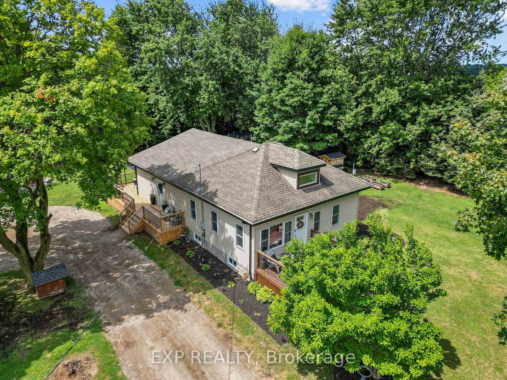 Photo 4 of 21243 Taits Road, Southwest Middlesex, Rural Southwest Middlesex — HOMEH