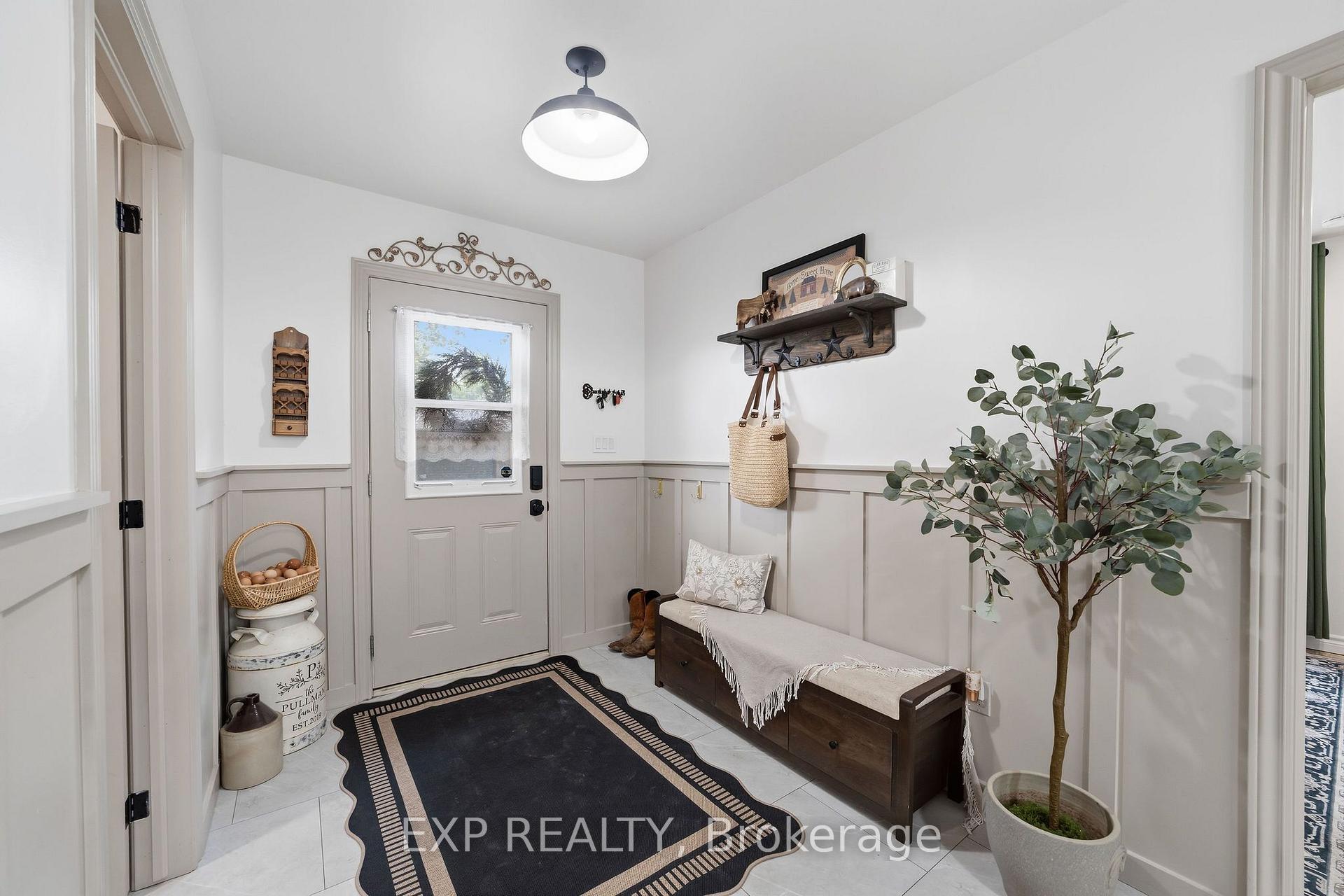Photo 5 of 21243 Taits Road, Southwest Middlesex, Rural Southwest Middlesex — HOMEH
