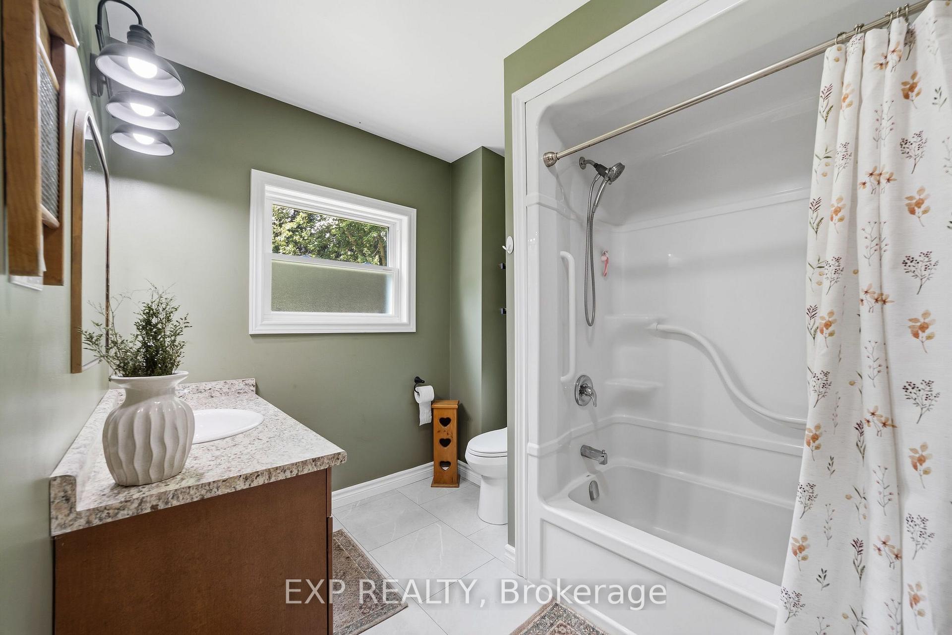 Photo 16 of 21243 Taits Road, Southwest Middlesex, Rural Southwest Middlesex — HOMEH