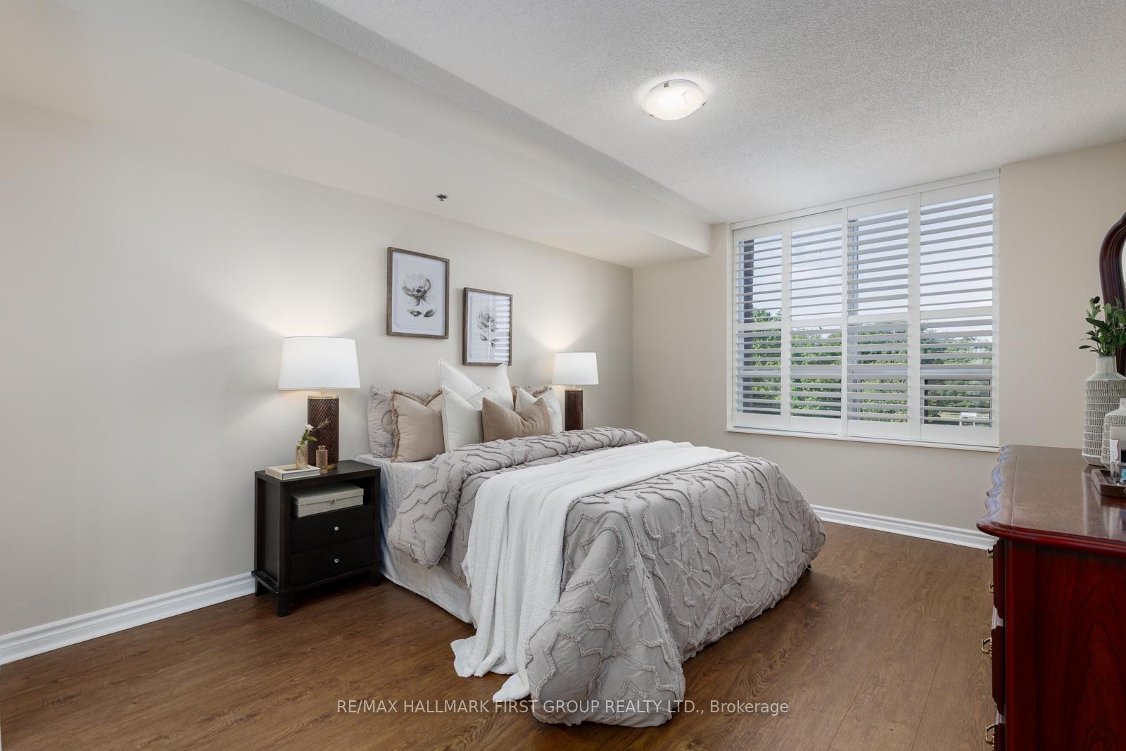 Photo 12 of Unit 1314, 100 Burloak Drive, Burlington, Appleby — HOMEH