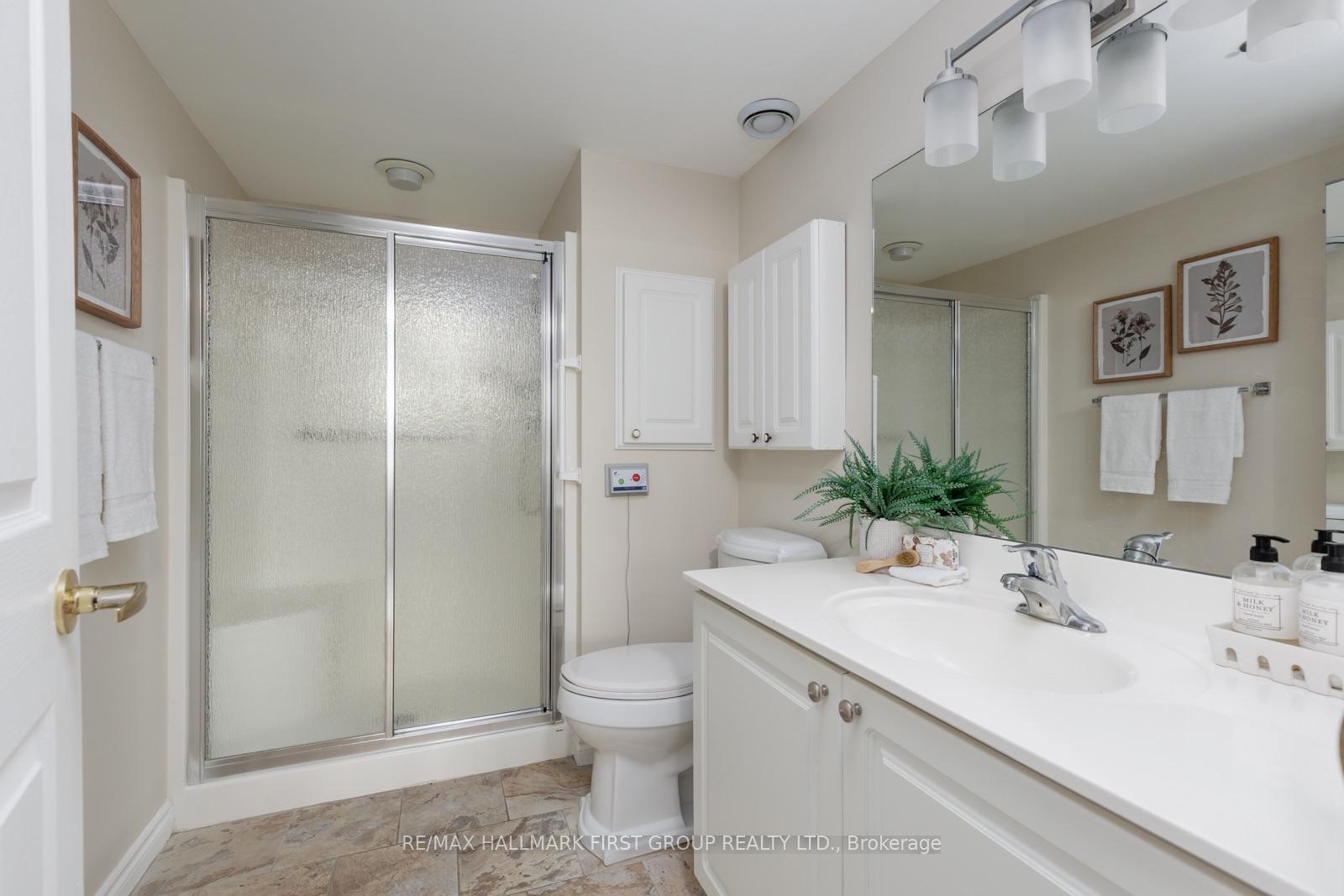 Photo 15 of Unit 1314, 100 Burloak Drive, Burlington, Appleby — HOMEH