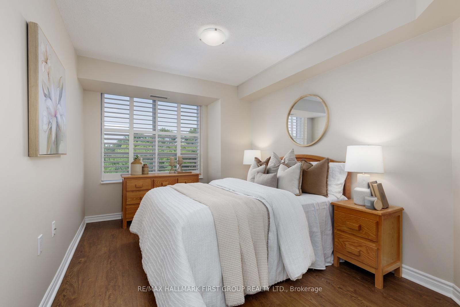 Photo 16 of Unit 1314, 100 Burloak Drive, Burlington, Appleby — HOMEH