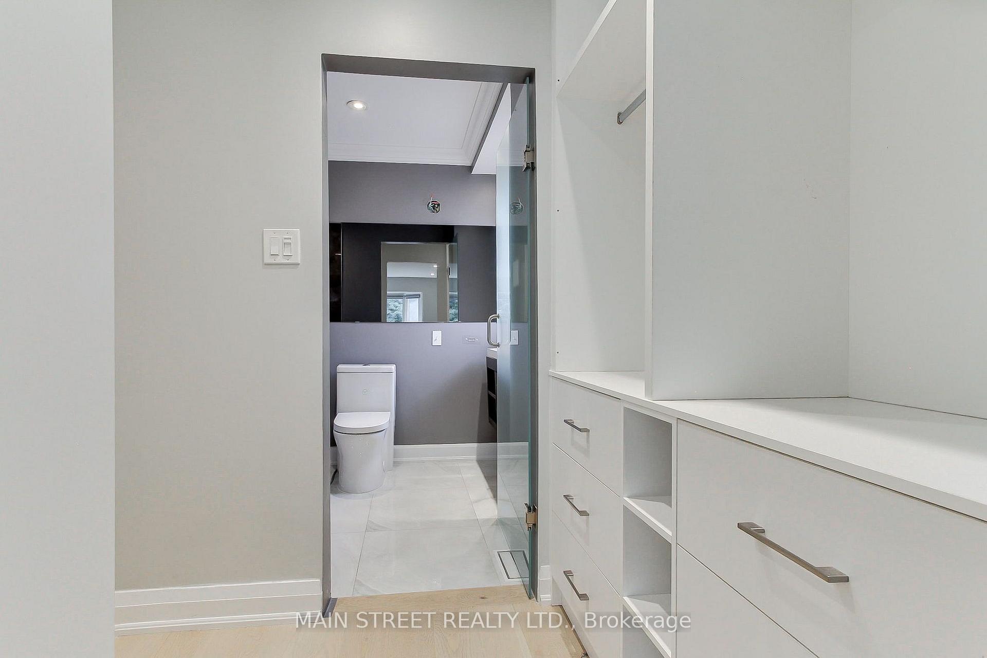 Photo 22 of 27 Murdock Avenue, Aurora, Aurora Heights — HOMEH