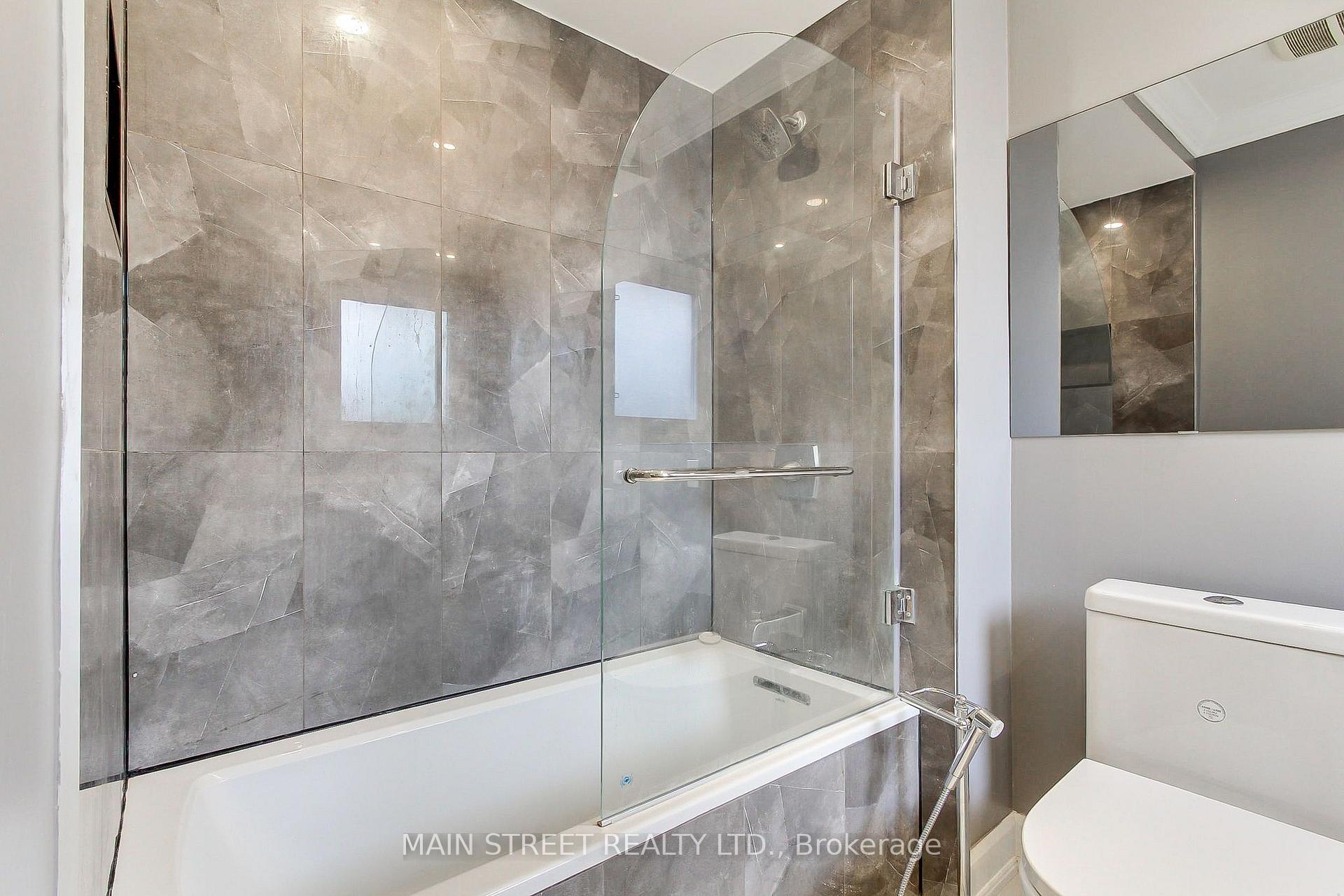 Photo 25 of 27 Murdock Avenue, Aurora, Aurora Heights — HOMEH