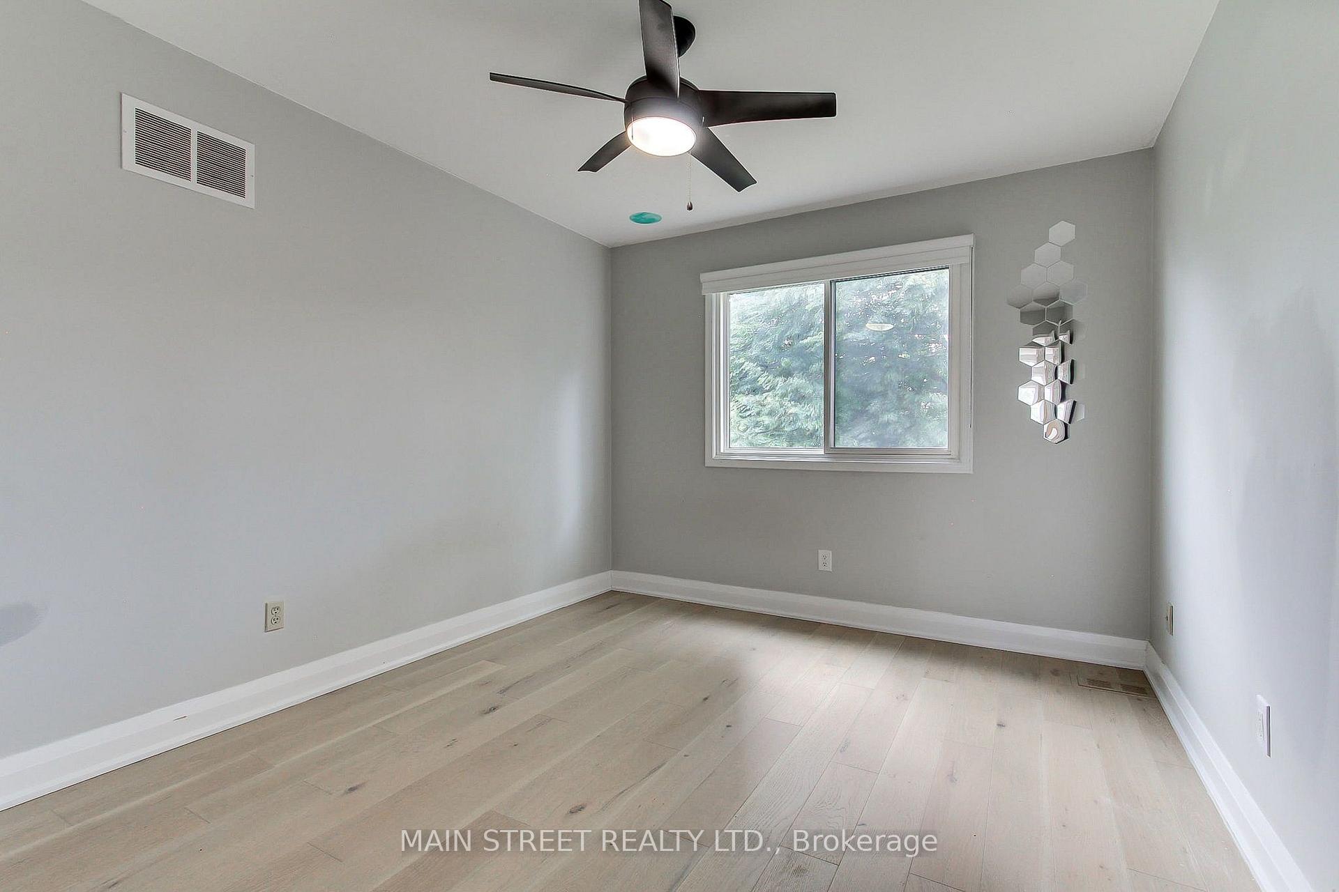 Photo 28 of 27 Murdock Avenue, Aurora, Aurora Heights — HOMEH
