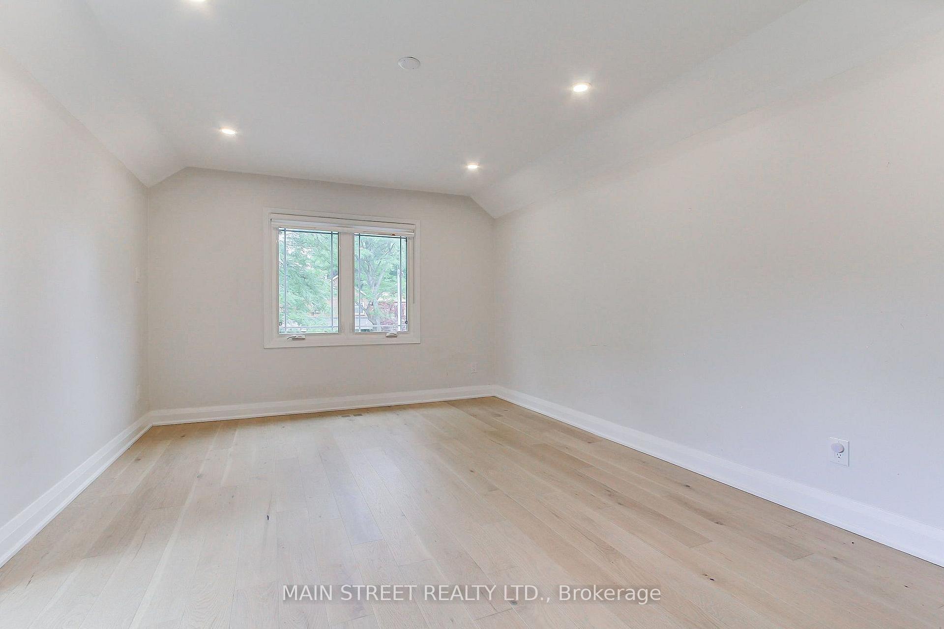 Photo 31 of 27 Murdock Avenue, Aurora, Aurora Heights — HOMEH