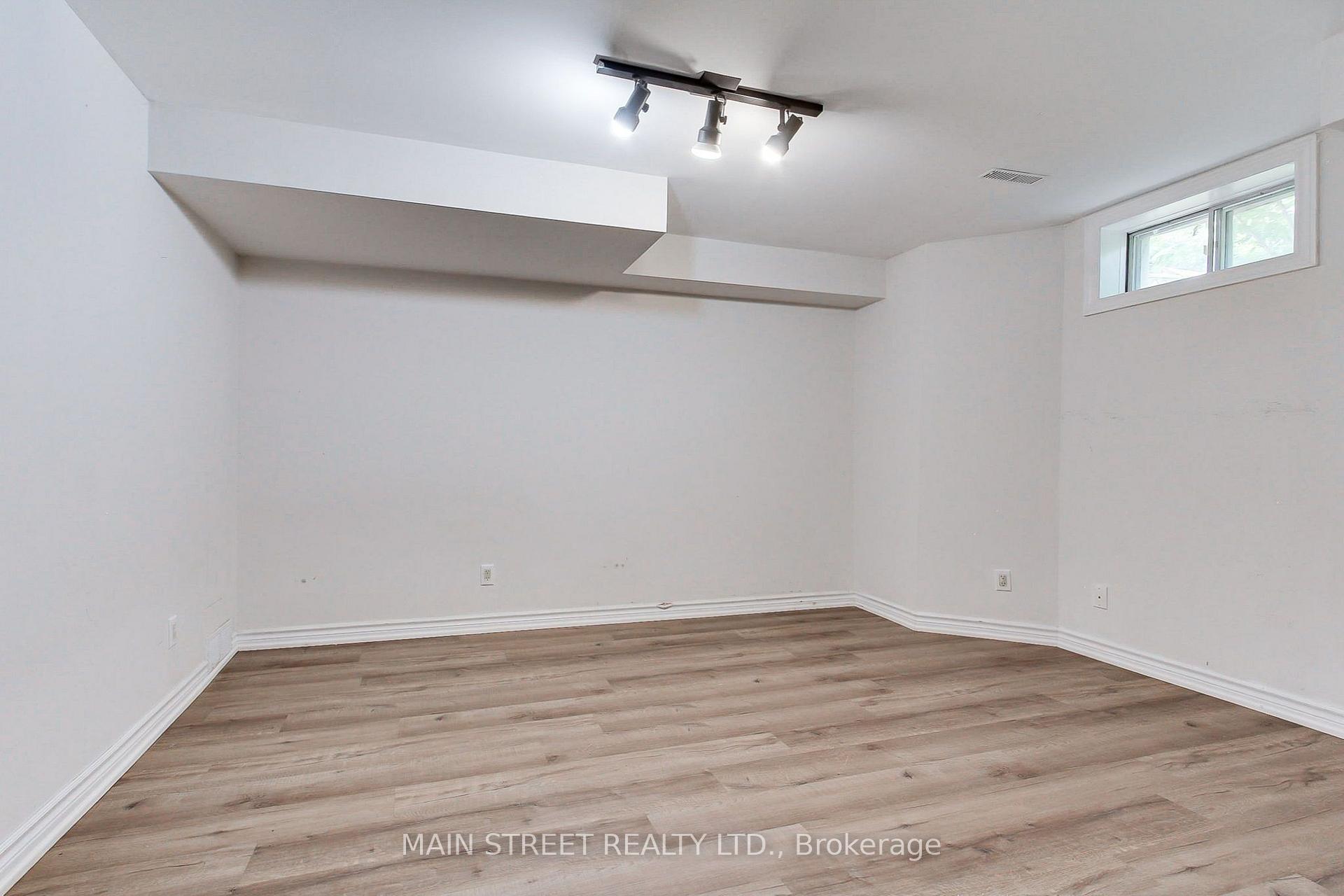 Photo 36 of 27 Murdock Avenue, Aurora, Aurora Heights — HOMEH