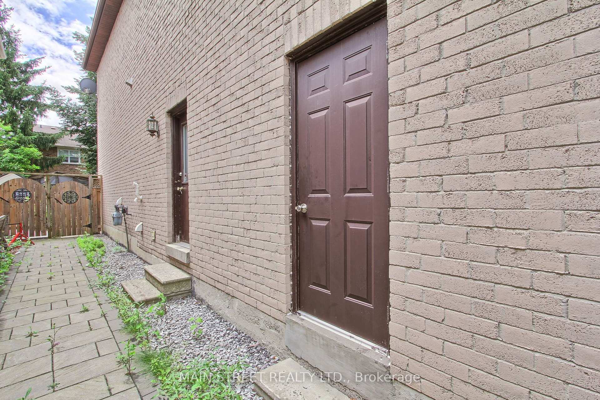 Photo 38 of 27 Murdock Avenue, Aurora, Aurora Heights — HOMEH