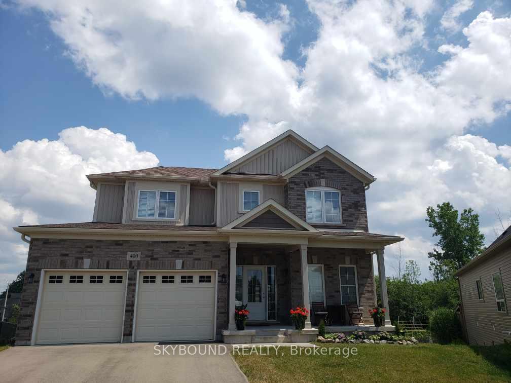 Front of 400 Hummel Crescent