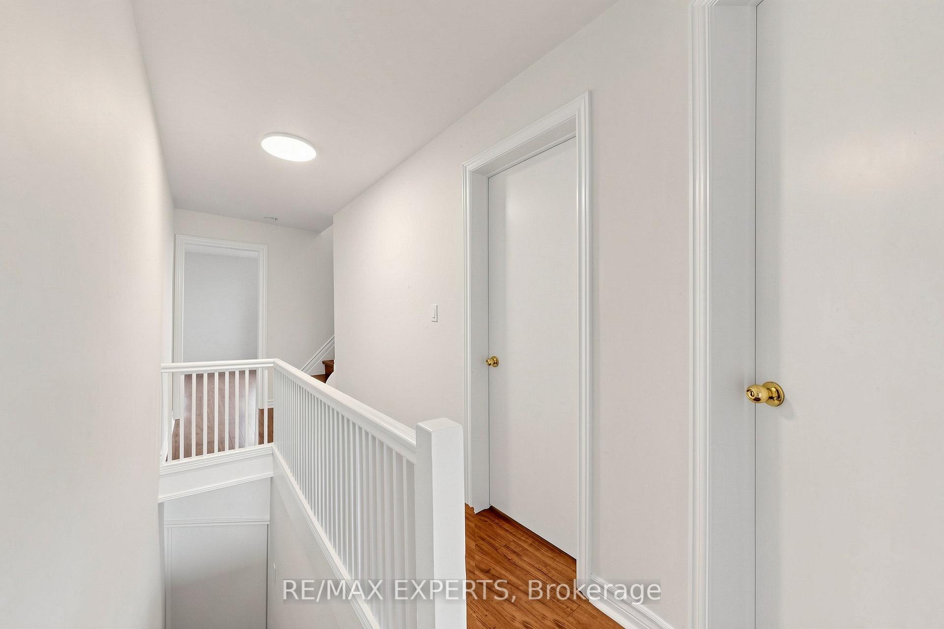 Photo 5 of 8 Parr Street, Toronto, Little Portugal — HOMEH