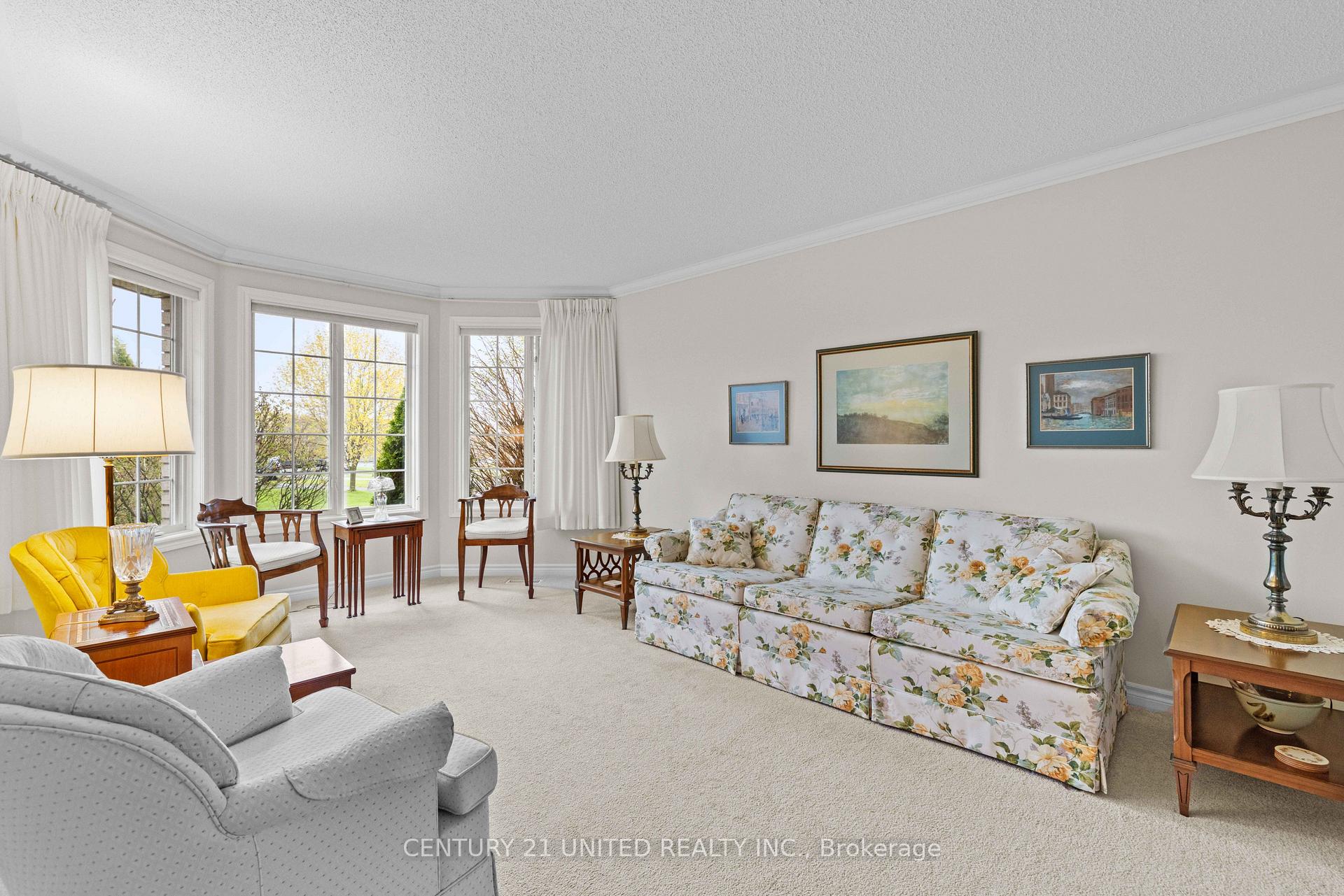Photo 4 of 2903 Jennifer Drive, Peterborough, Northcrest Ward 5 — HOMEH