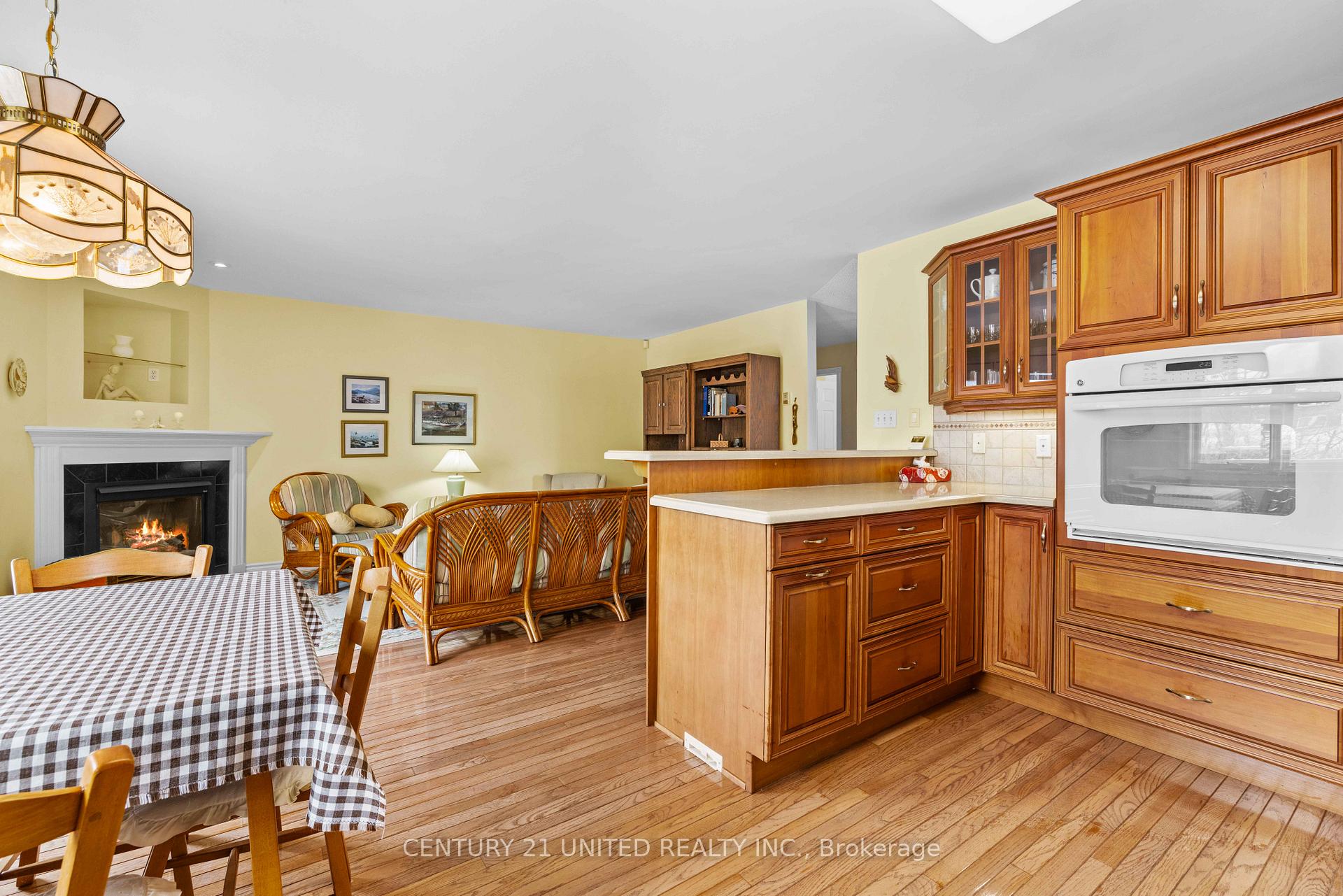 Photo 8 of 2903 Jennifer Drive, Peterborough, Northcrest Ward 5 — HOMEH