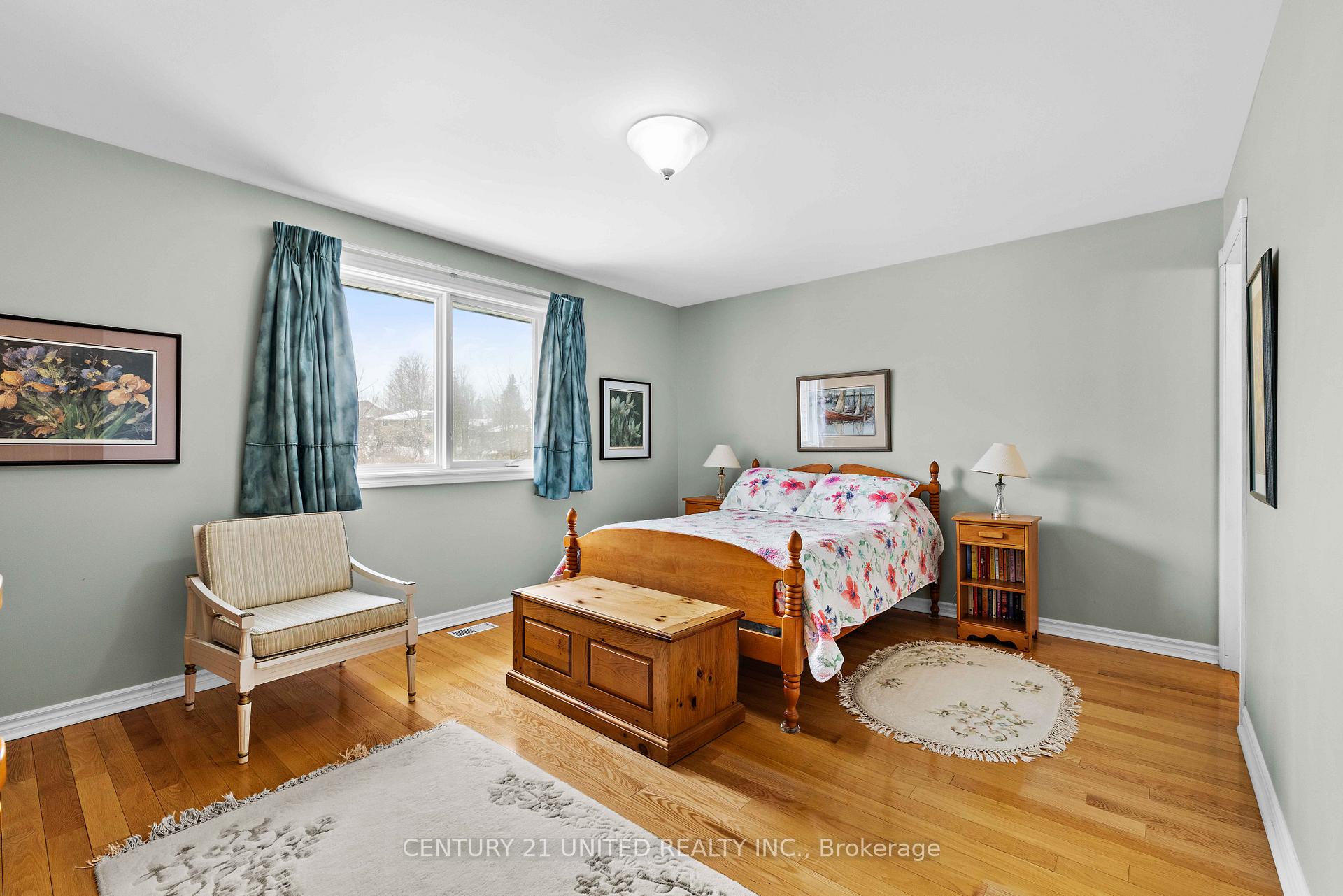 Photo 13 of 2903 Jennifer Drive, Peterborough, Northcrest Ward 5 — HOMEH