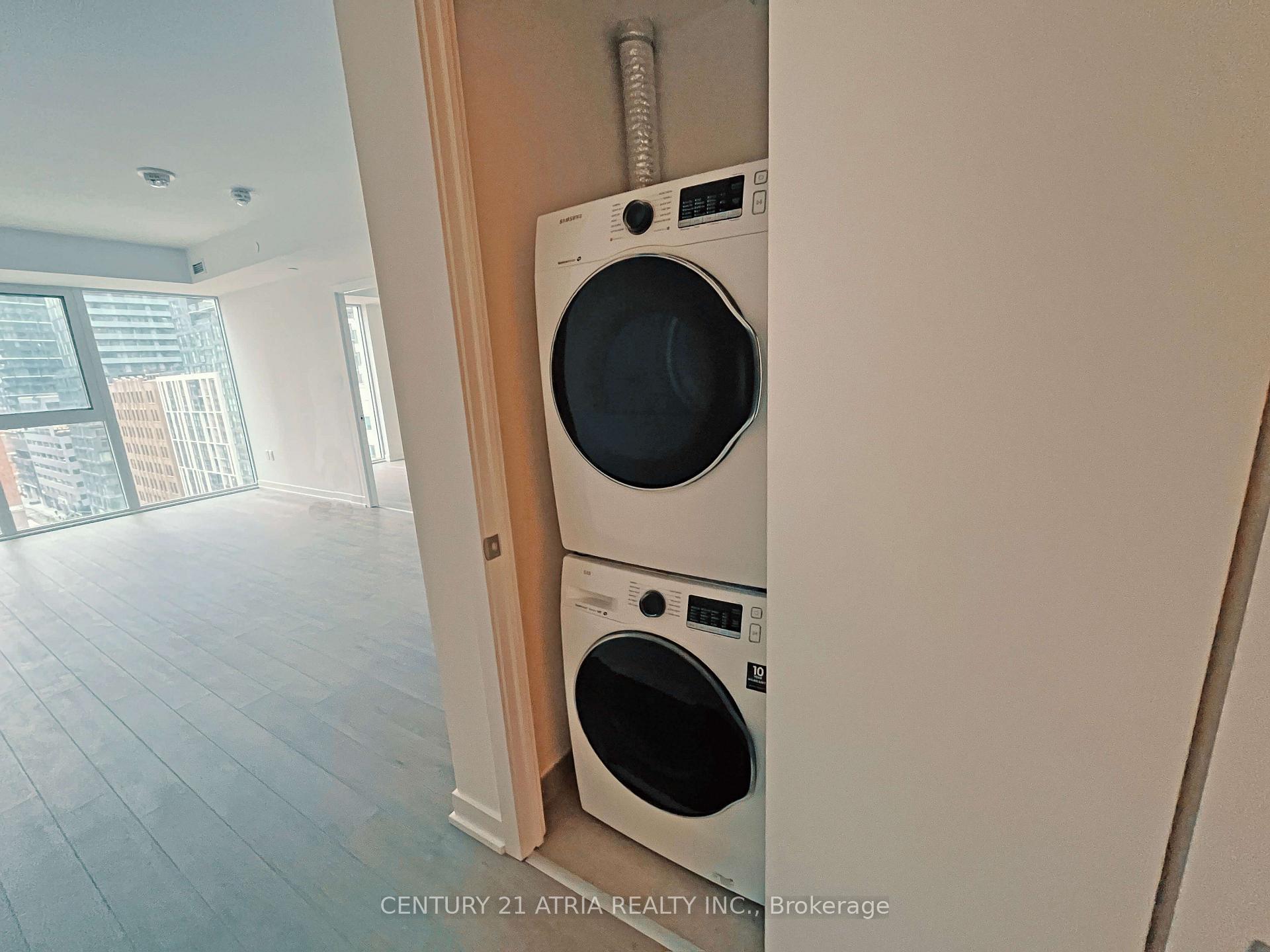 Photo 3 of Unit 1002, 357 King Street W, Toronto, Waterfront Communities — HOMEH