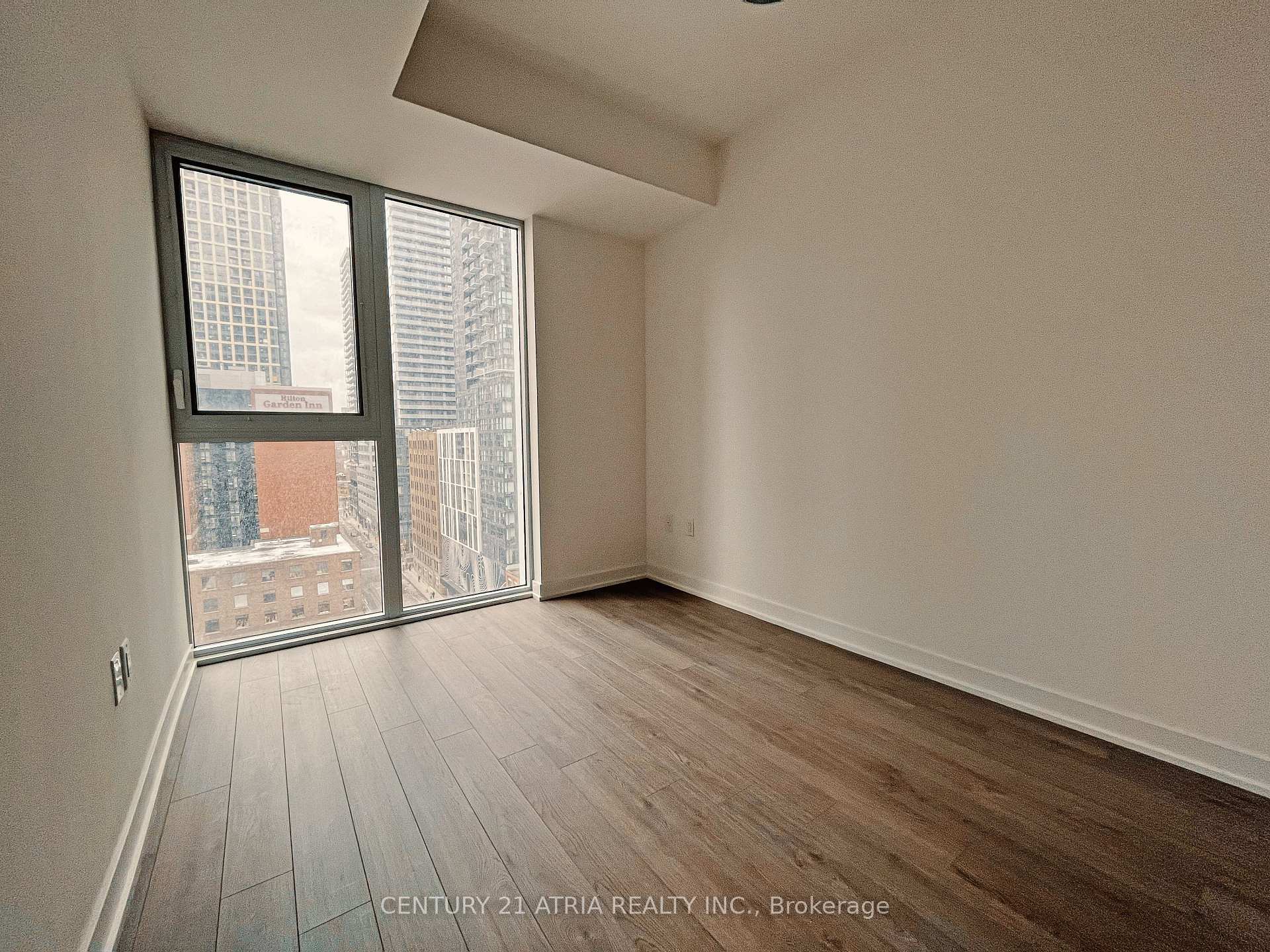 Photo 8 of Unit 1002, 357 King Street W, Toronto, Waterfront Communities — HOMEH