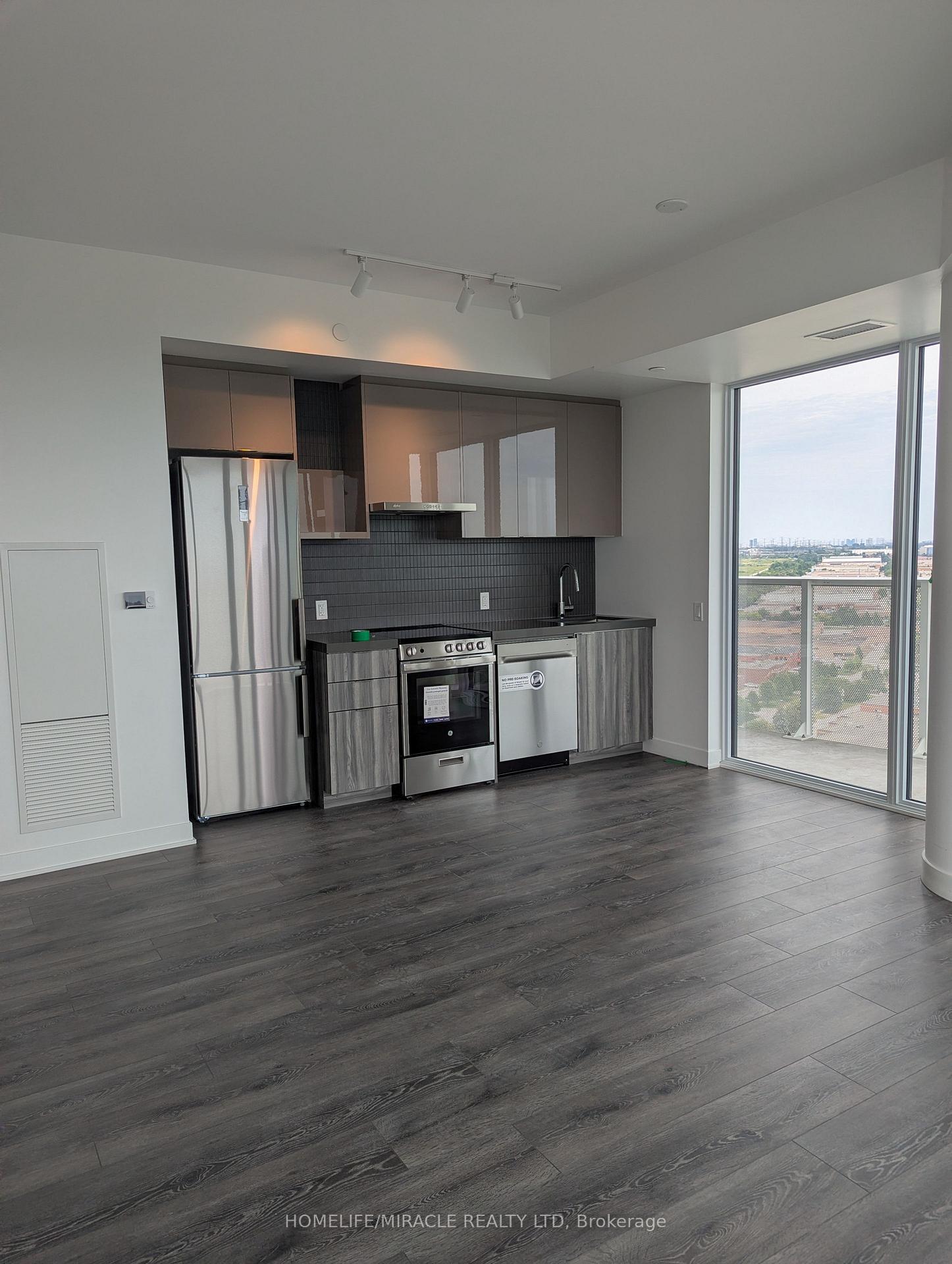 Photo 3 of Unit 2104, 10 Flavelle Trail, Vaughan, Steeles West Industrial — HOMEH
