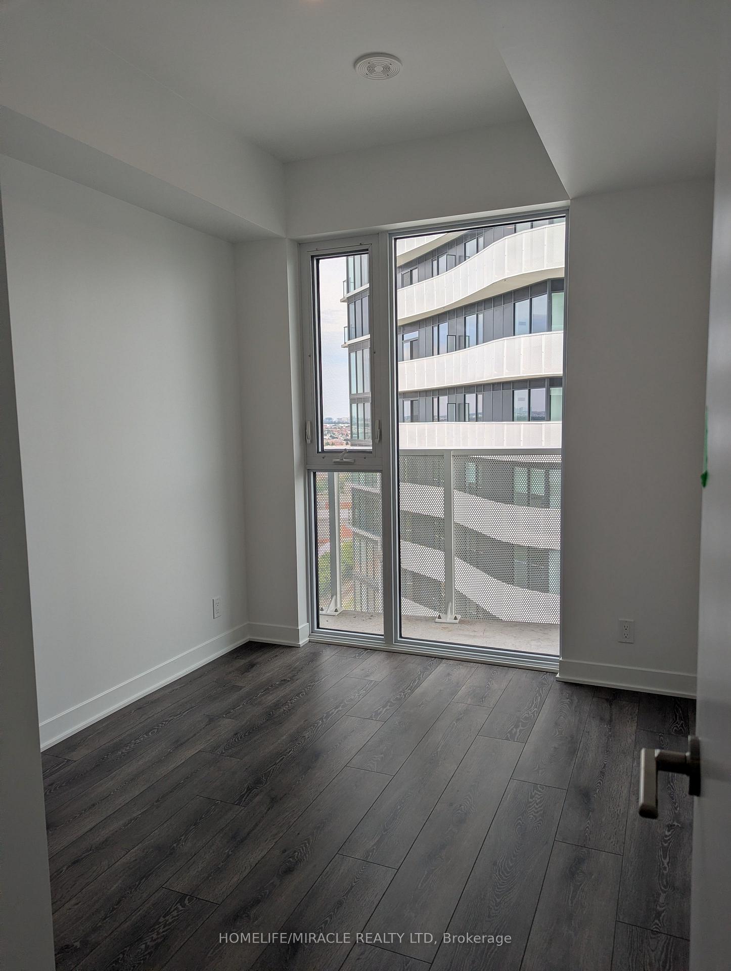 Photo 10 of Unit 2104, 10 Flavelle Trail, Vaughan, Steeles West Industrial — HOMEH