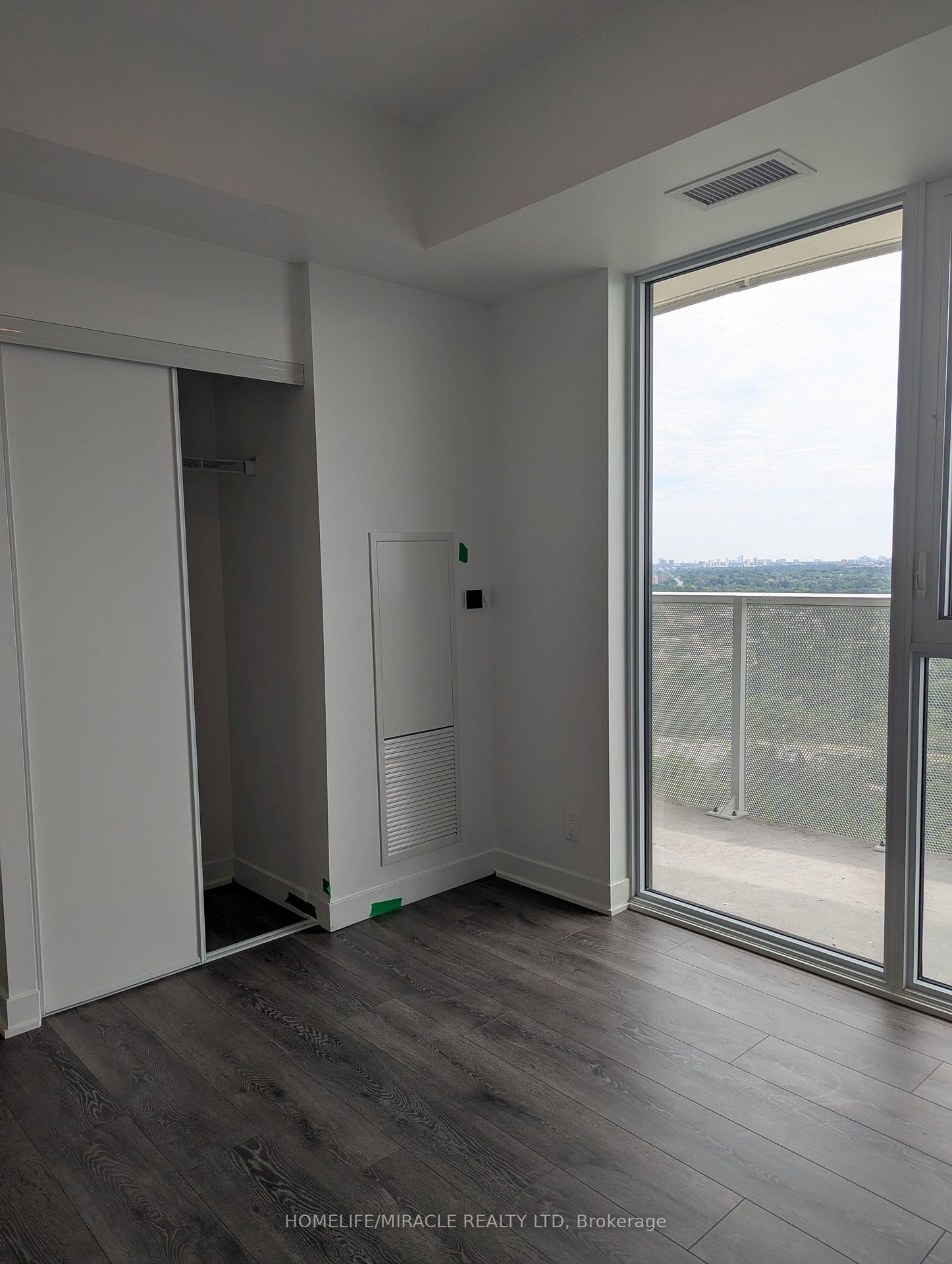 Photo 11 of Unit 2104, 10 Flavelle Trail, Vaughan, Steeles West Industrial — HOMEH