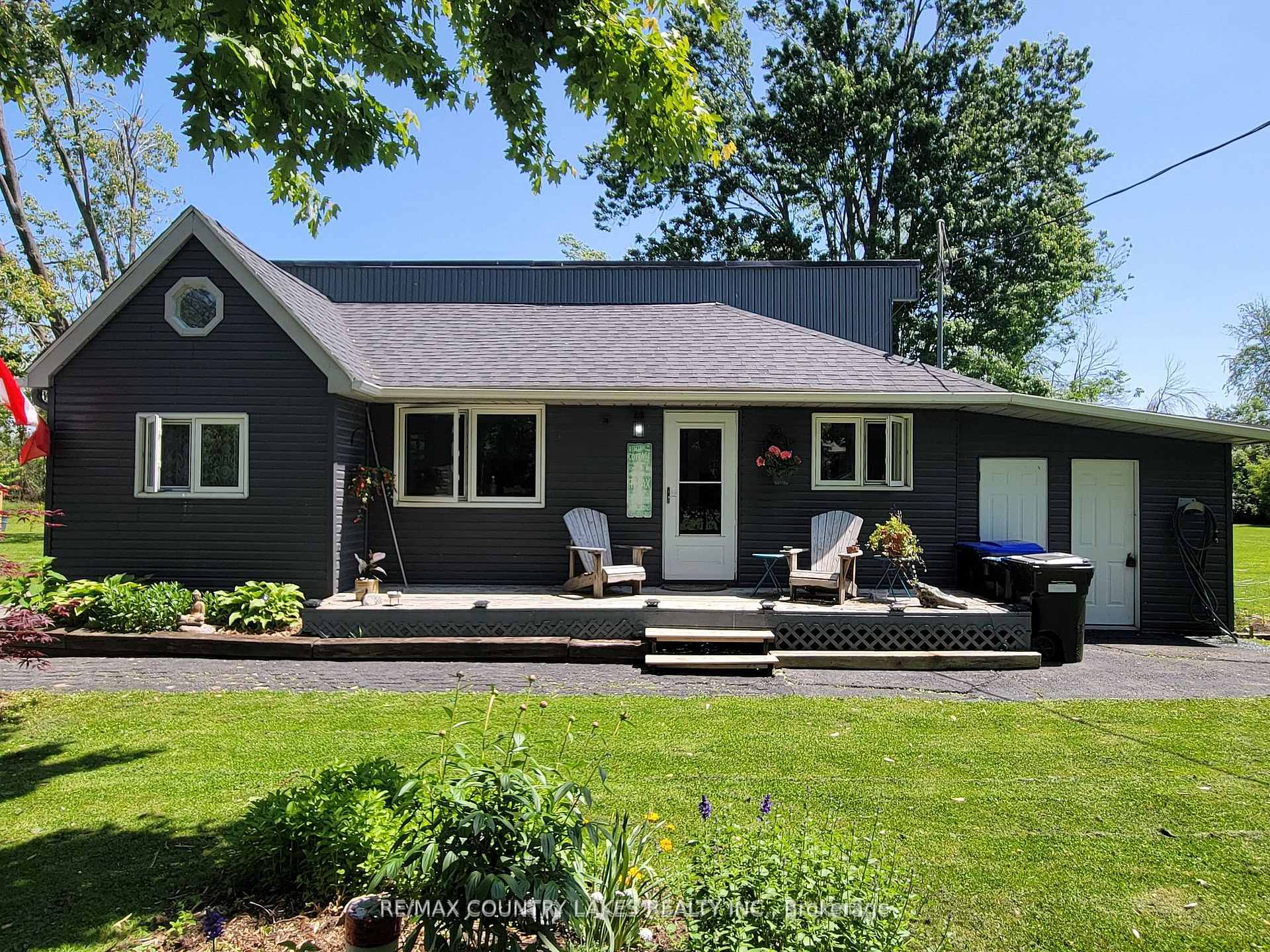 Photo 2 of 2481 Lakeshore Drive, Ramara, Brechin — HOMEH