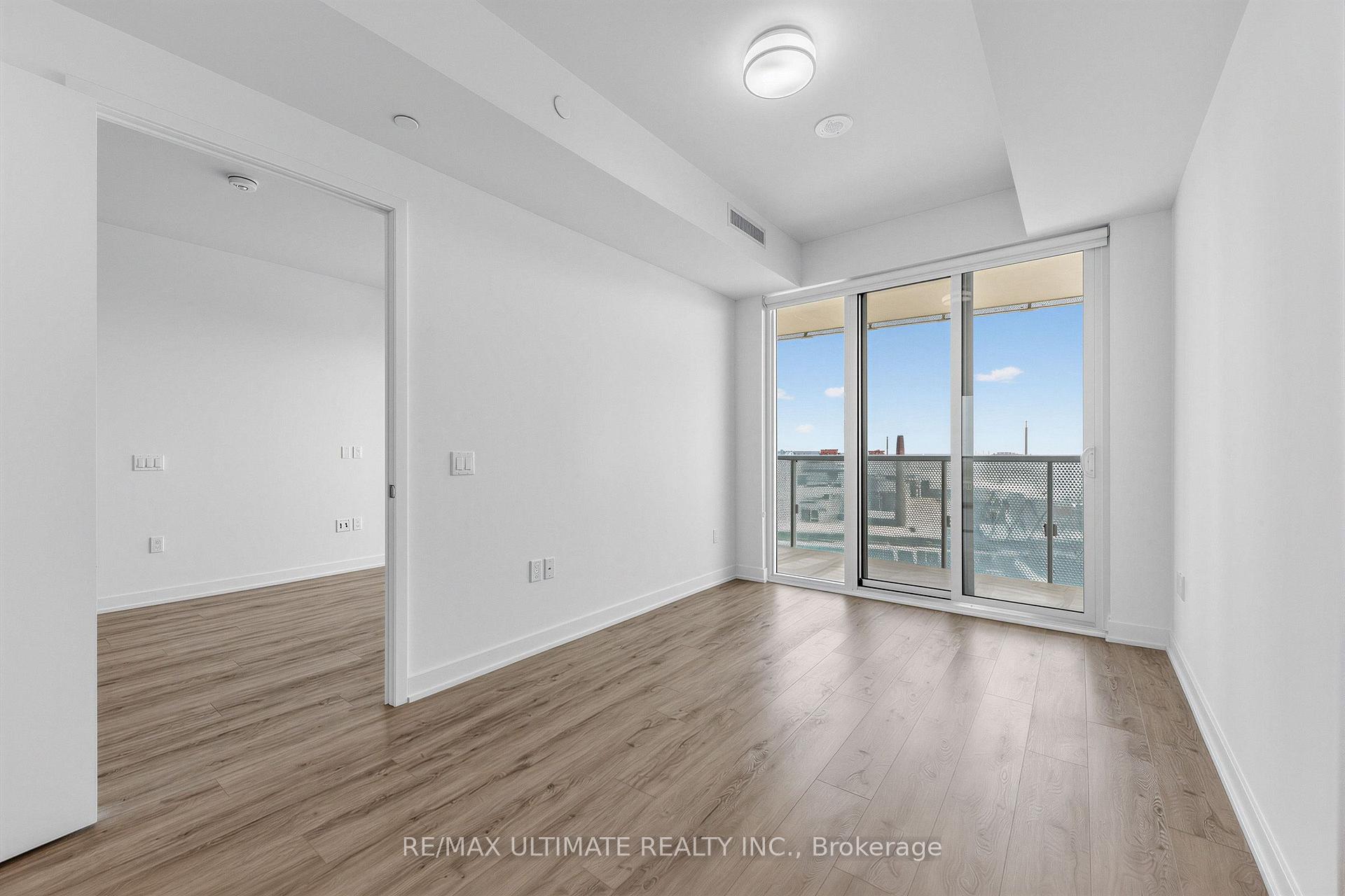 Photo 11 of Unit 1901, 15 Queens Quay E, Toronto, Waterfront Communities — HOMEH