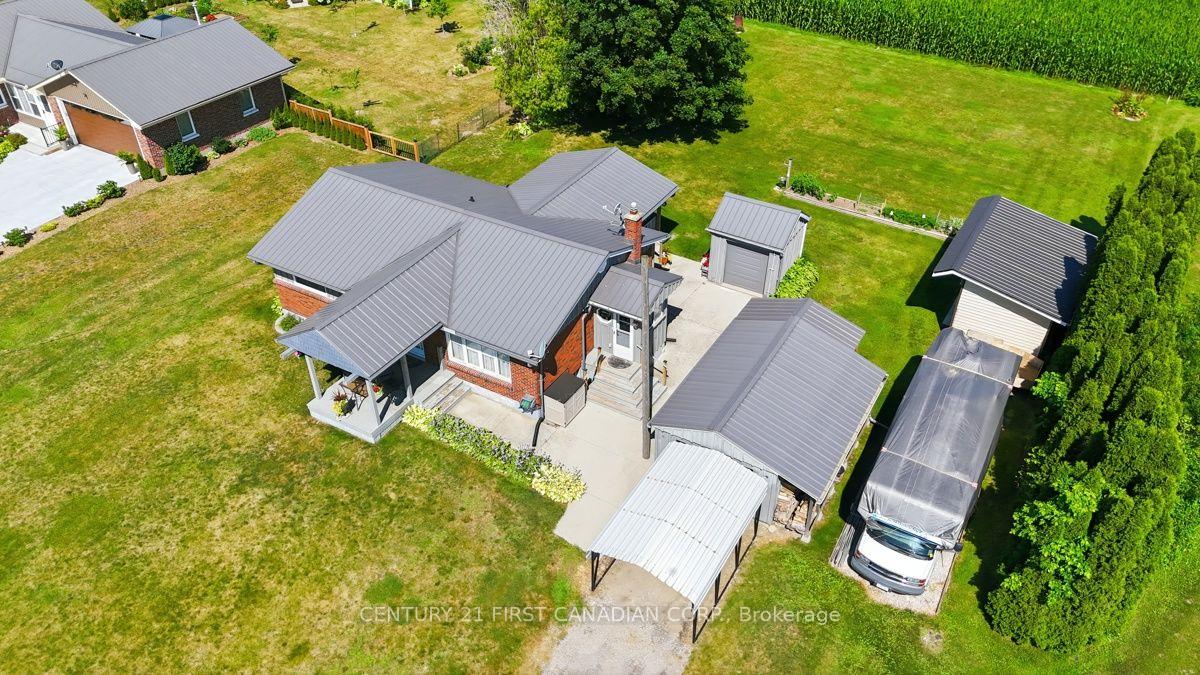 Photo 5 of 22656 Queens Line, West Elgin, Rodney — HOMEH