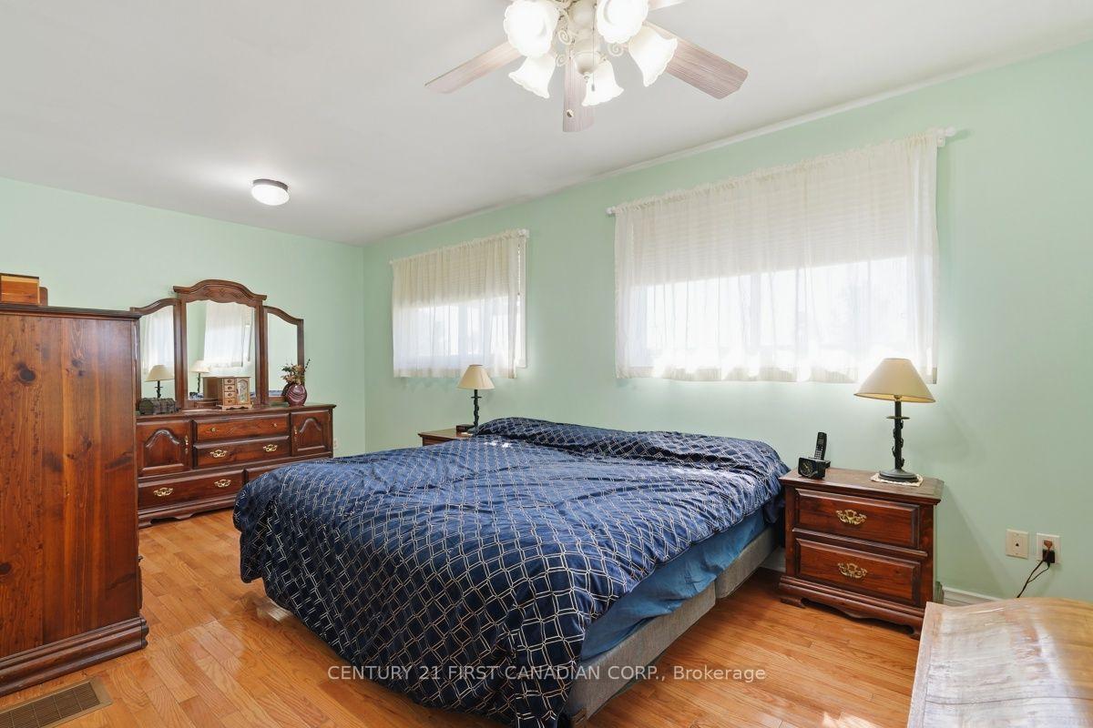 Photo 18 of 22656 Queens Line, West Elgin, Rodney — HOMEH