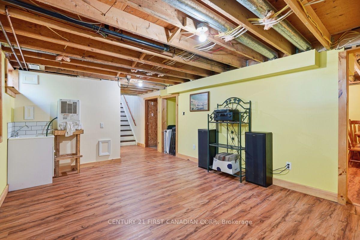 Photo 24 of 22656 Queens Line, West Elgin, Rodney — HOMEH