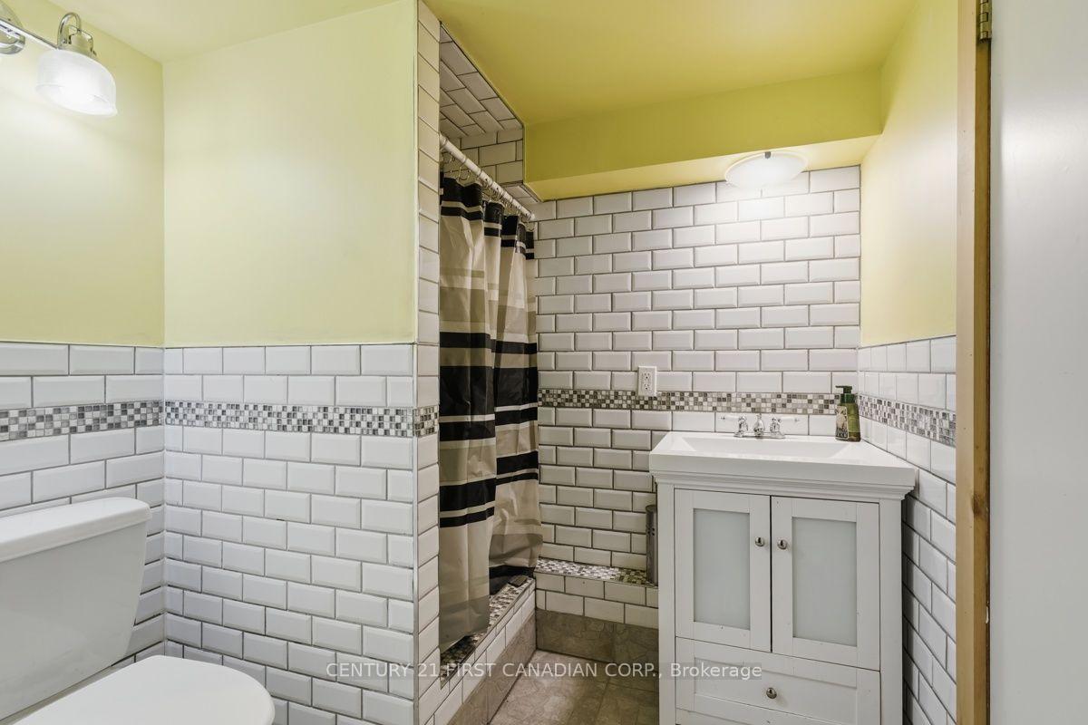 Photo 26 of 22656 Queens Line, West Elgin, Rodney — HOMEH