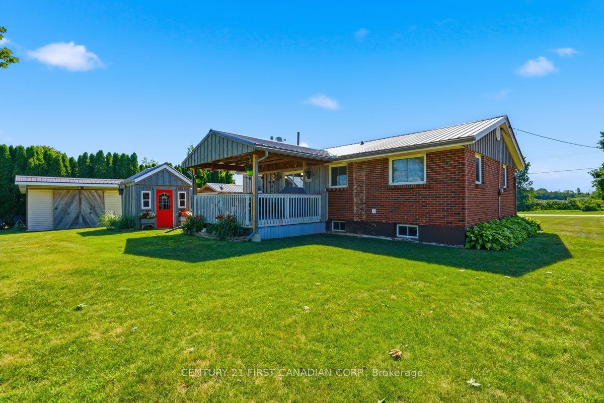 Photo 32 of 22656 Queens Line, West Elgin, Rodney — HOMEH