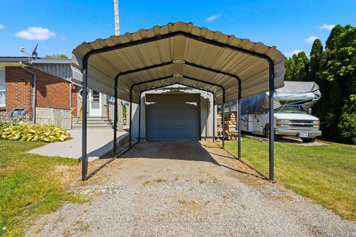 Photo 33 of 22656 Queens Line, West Elgin, Rodney — HOMEH