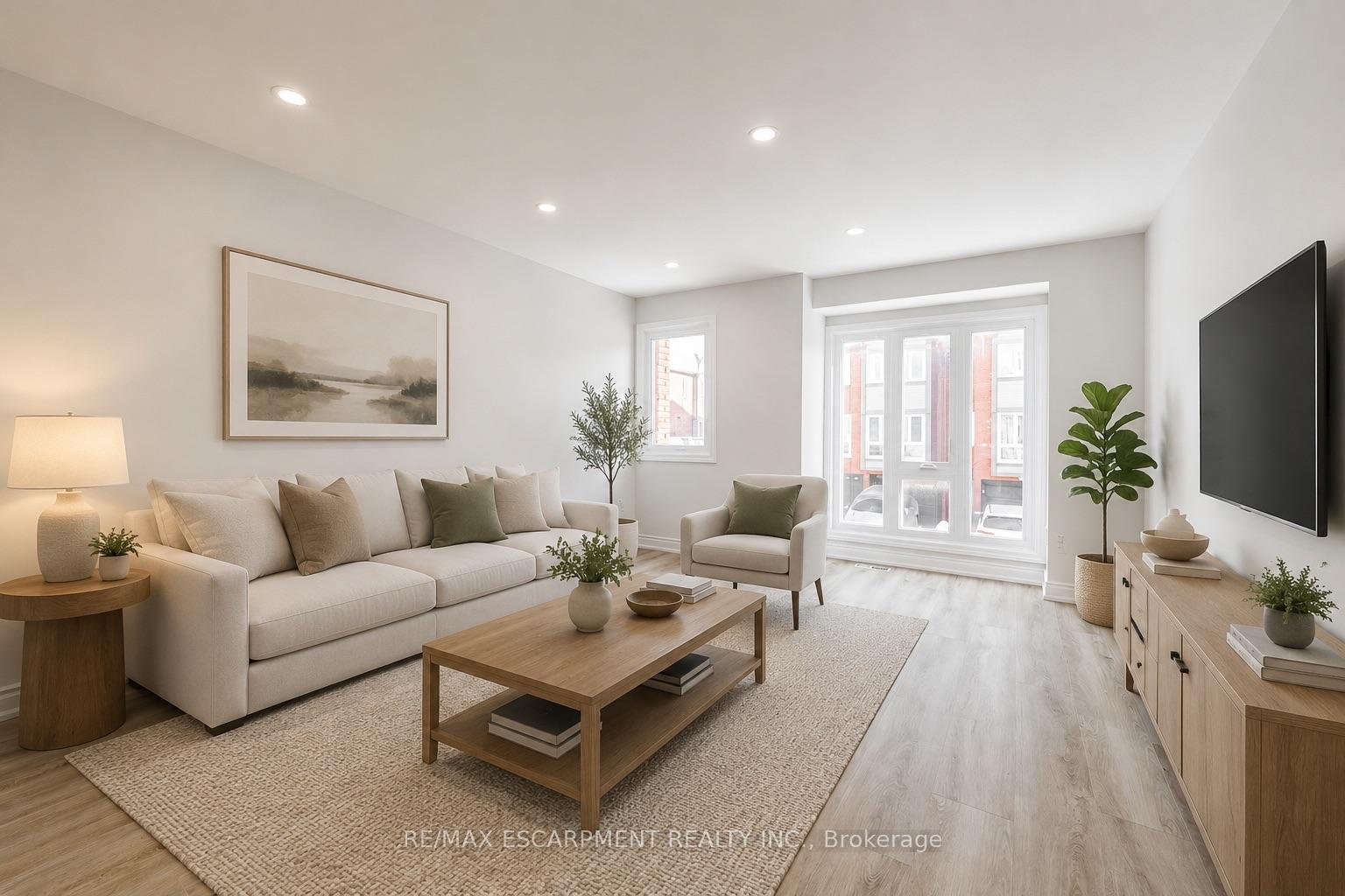 Photo 12 of Unit 101, 895 Maple Avenue, Burlington, Brant — HOMEH