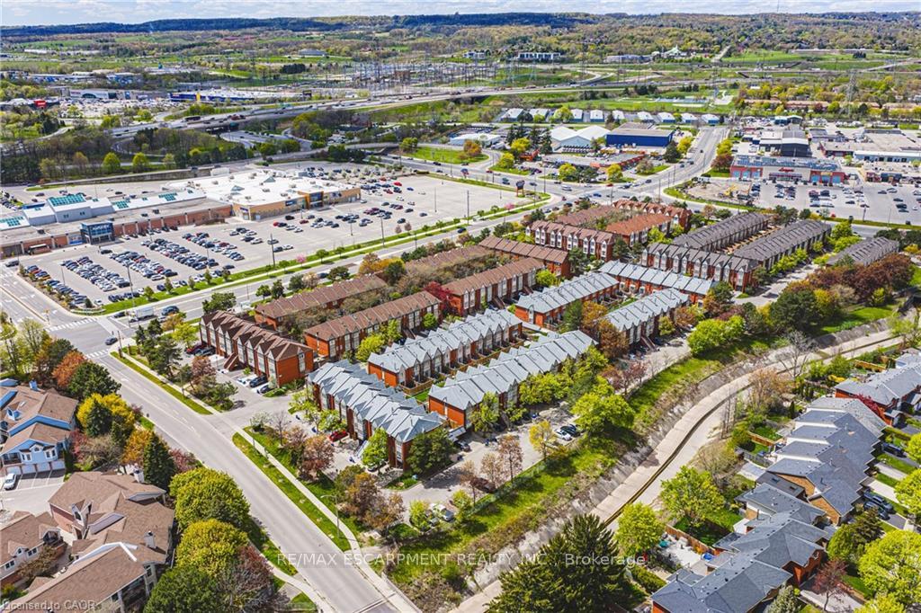 Photo 34 of Unit 101, 895 Maple Avenue, Burlington, Brant — HOMEH