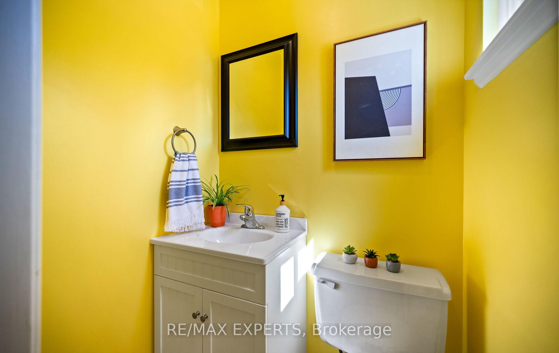 Photo 20 of Unit 15, 161 Moregate Crescent, Brampton, Central Park — HOMEH