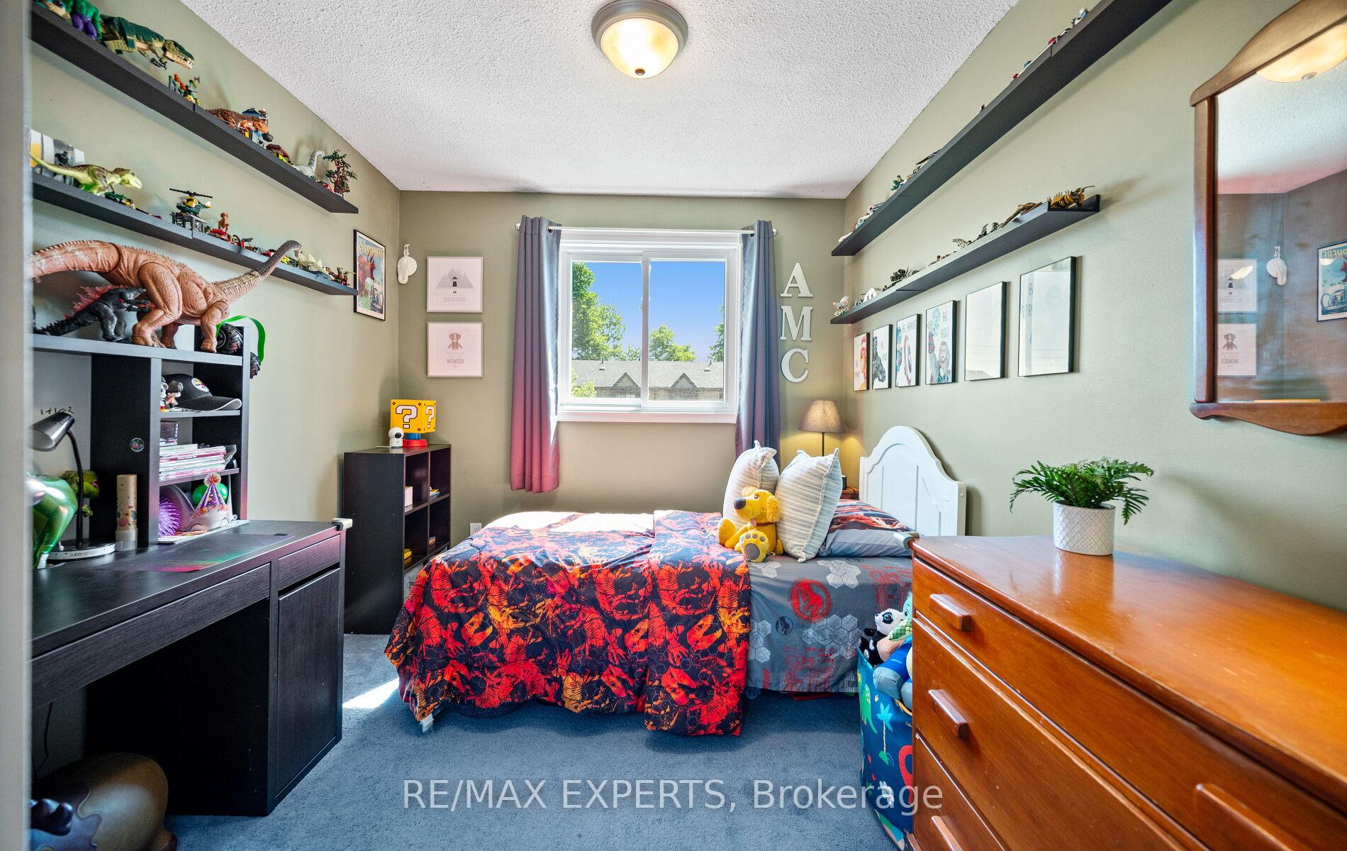 Photo 27 of Unit 15, 161 Moregate Crescent, Brampton, Central Park — HOMEH